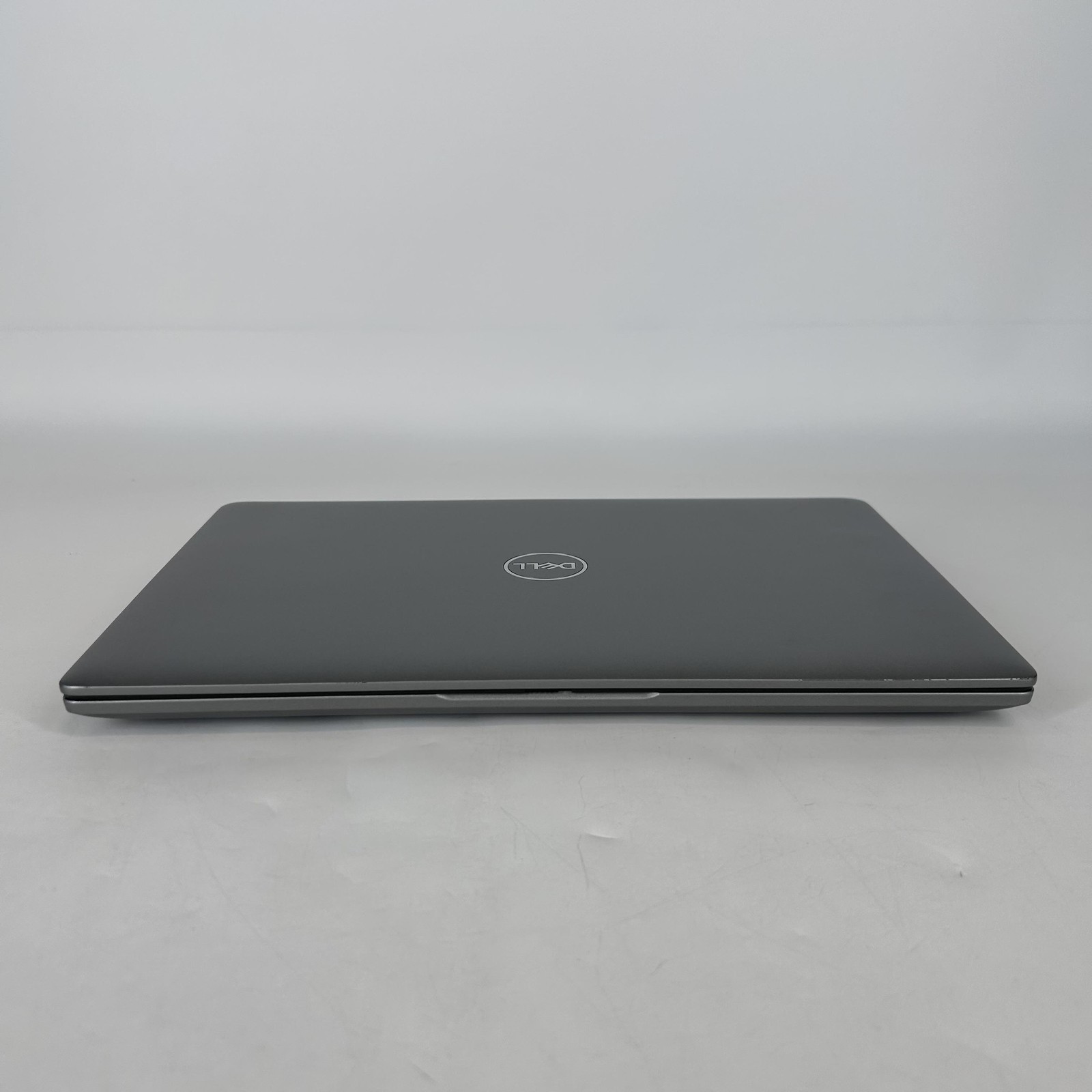 Dell Latitude 5450 14 Gray FHD 1.4 GHz Ultra 7 165H 32GB 512GB SSD Excellent