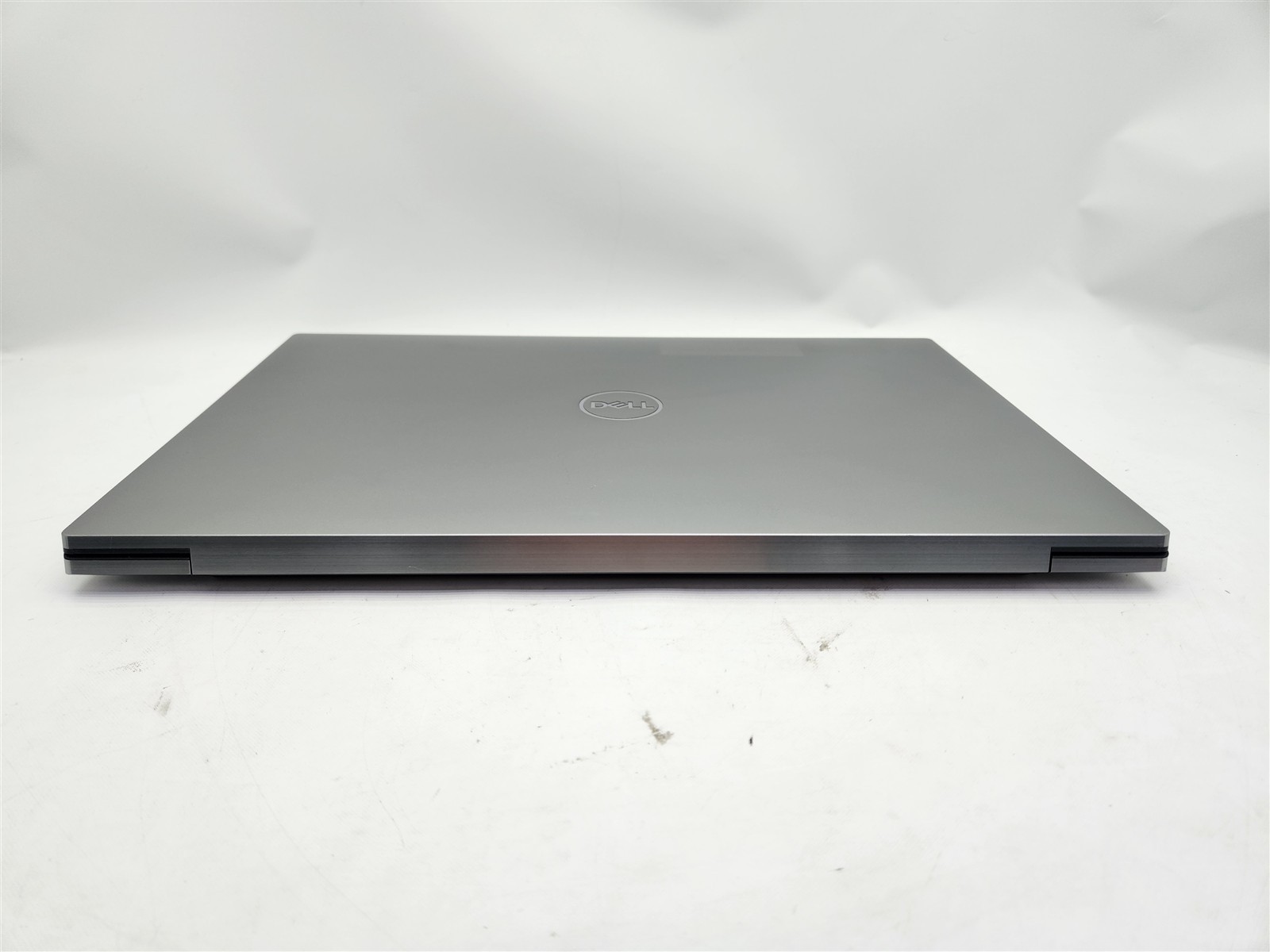 Dell Precision 5760 17″ Xeon W-11855M 32GB RAM nVidia RTX A3000 1TB NVMe Laptop
