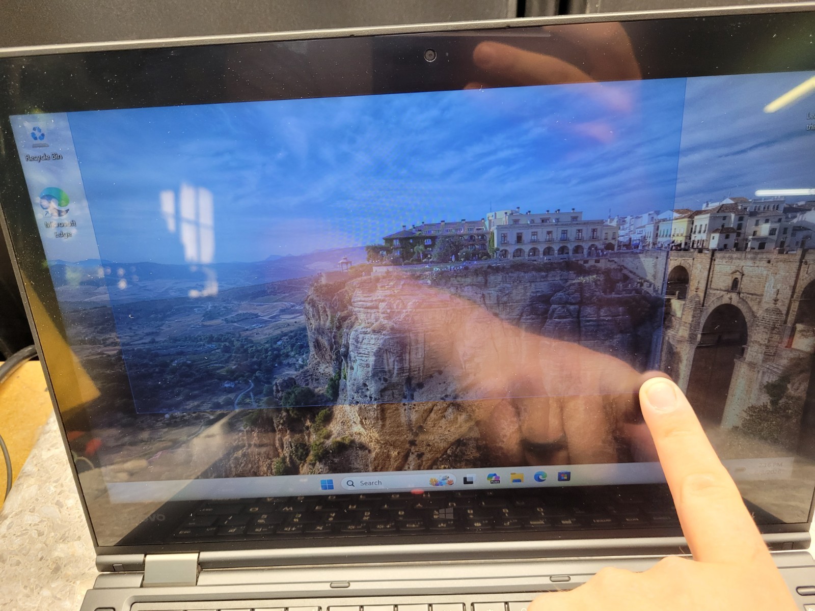 Lenovo ThinkPad Yoga 460 2in1 14″ i5-6200u – 8GB RAM 250GB SSD Win11 Ultrabook