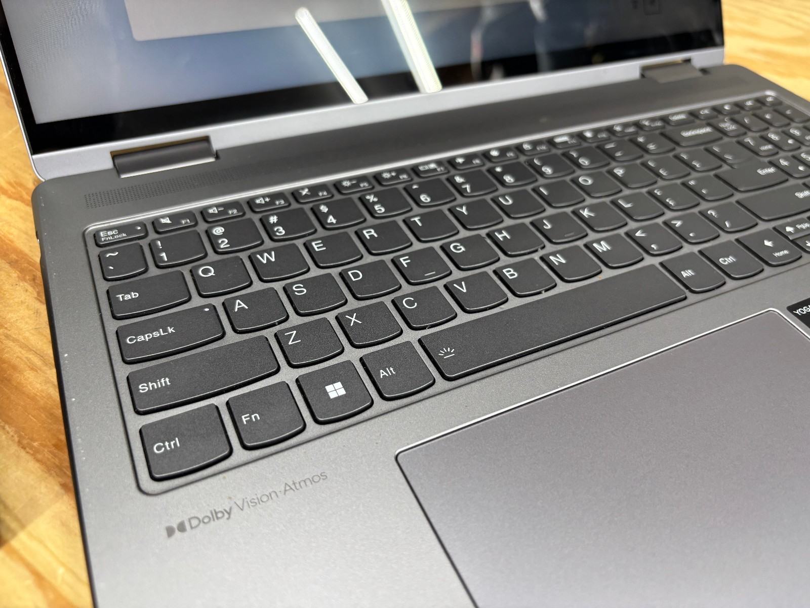 Lenovo Yoga 7 16″ 2-in-1 AMD Ryzen 5 7535U 8GB 512GB SSD Touch Win11