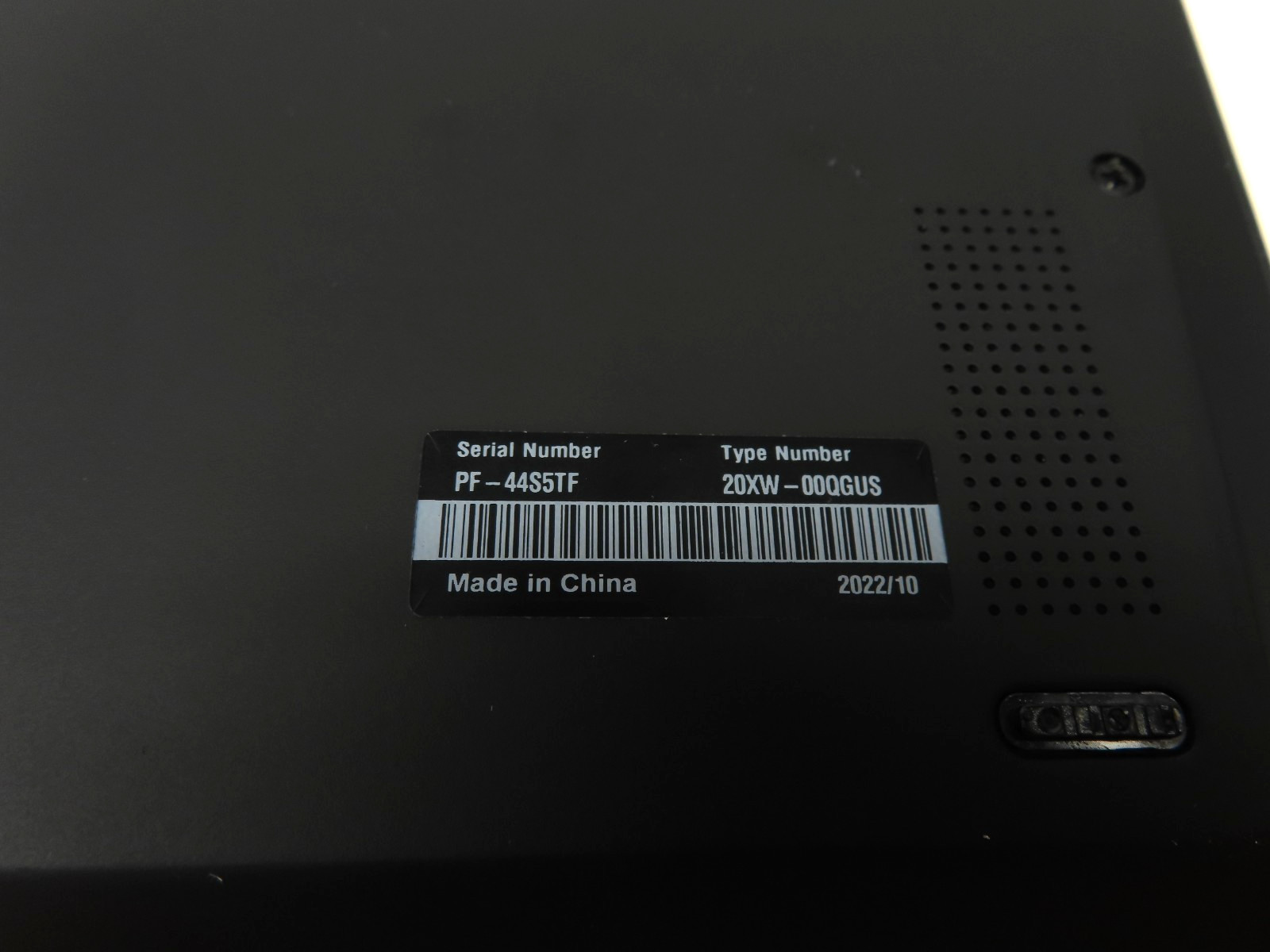 Lenovo ThinkPad X1 Carbon 9th Gen 14″ Intel i7-1185G7 3.0GHz 16GB RAM 512GB SSD