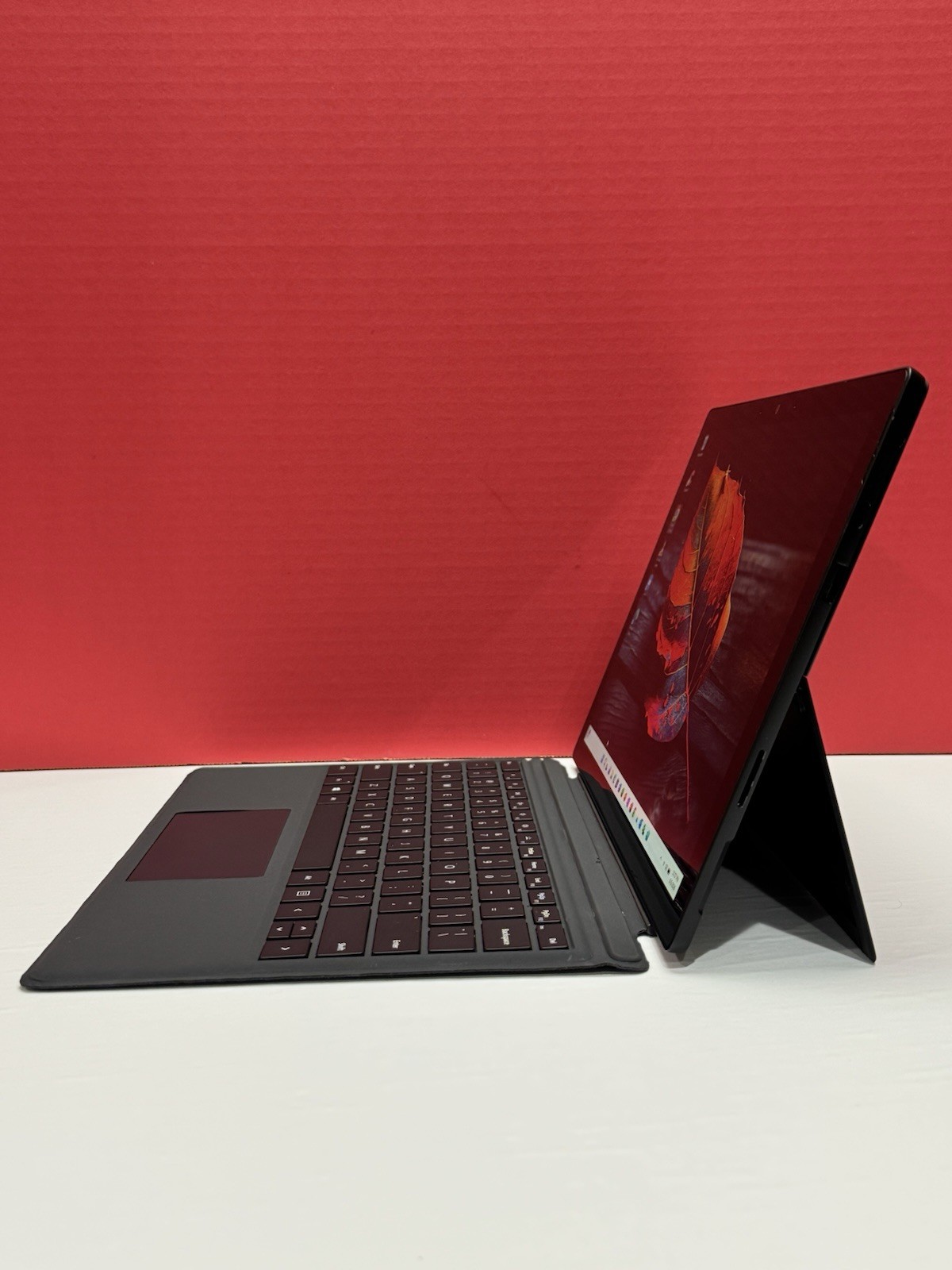 Microsoft Surface Pro 7 1866 12.3″ i5-1035G4 1.1GHz 8GB RAM 256GB SSD
