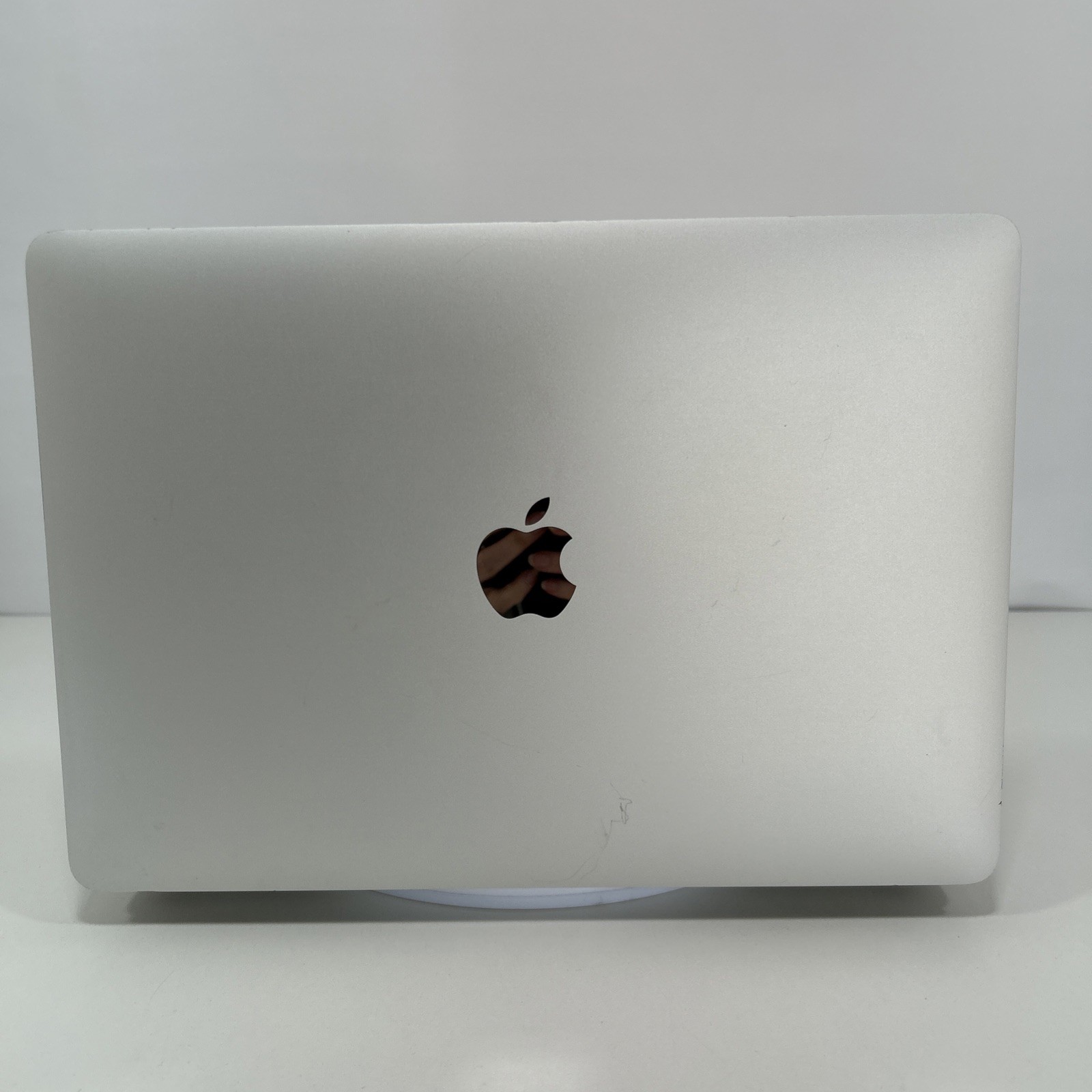 Apple MacBook Pro A1708 Core i5 2.30GHz 8GB Ram 120GB SSD 13.3″ macOS Ventura