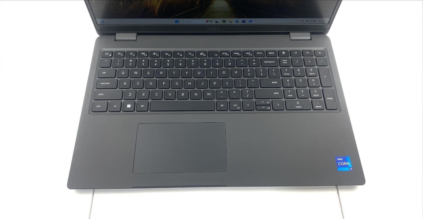 Dell Latitude 3540 Core i7 13th Gen 1.70GHz 1355U 16GB 250GB Win 11 Pro Grade-B.