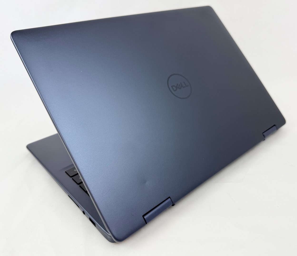 Dell Inspiron 14 7445 14″ FHD+ Touch Ryzen 5 8640HS 8GB 512GB W11H 2in1 – Dents