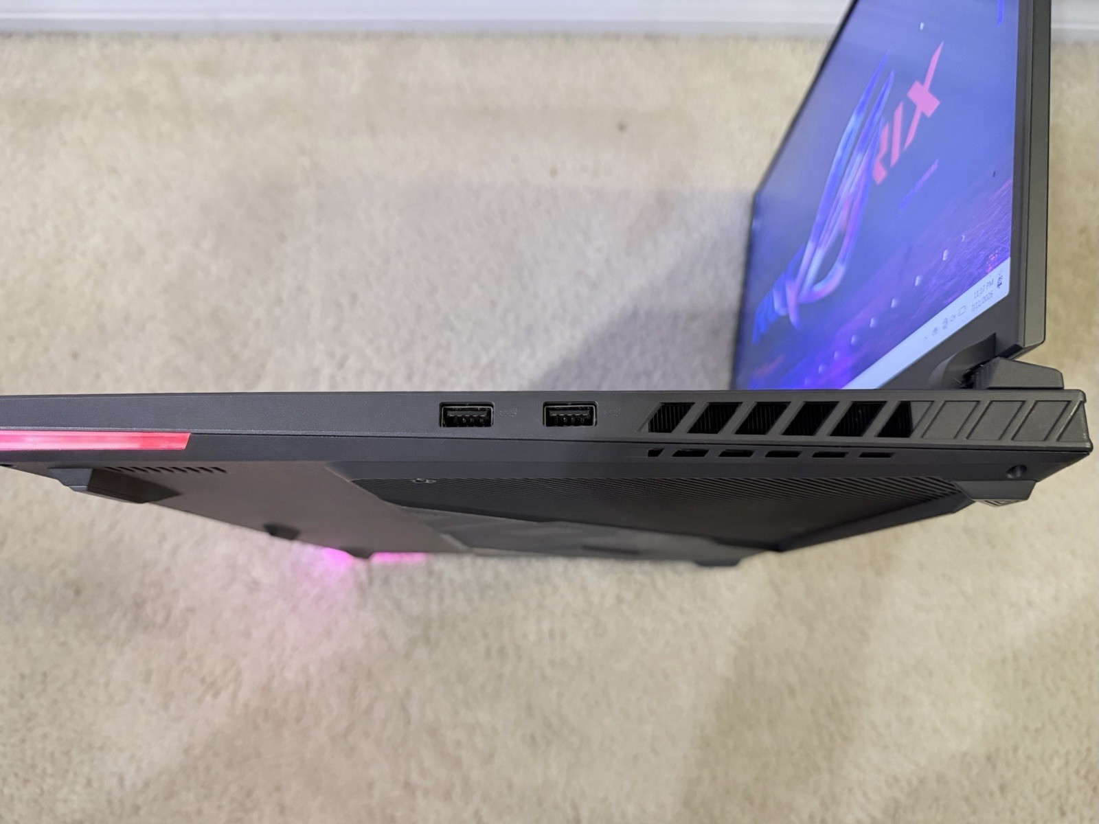 Asus ROG Strix G18 G814 240Hz QHD+ 2.2 GHz i9-13980HX 16GB 1TB SSD RTX 4080