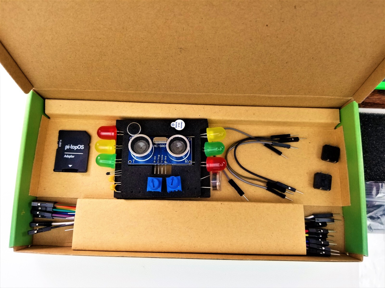 Pi-top Modular Laptop & Inventor Kit Raspberry Pi 3B+ Accessories Orig Box EUC