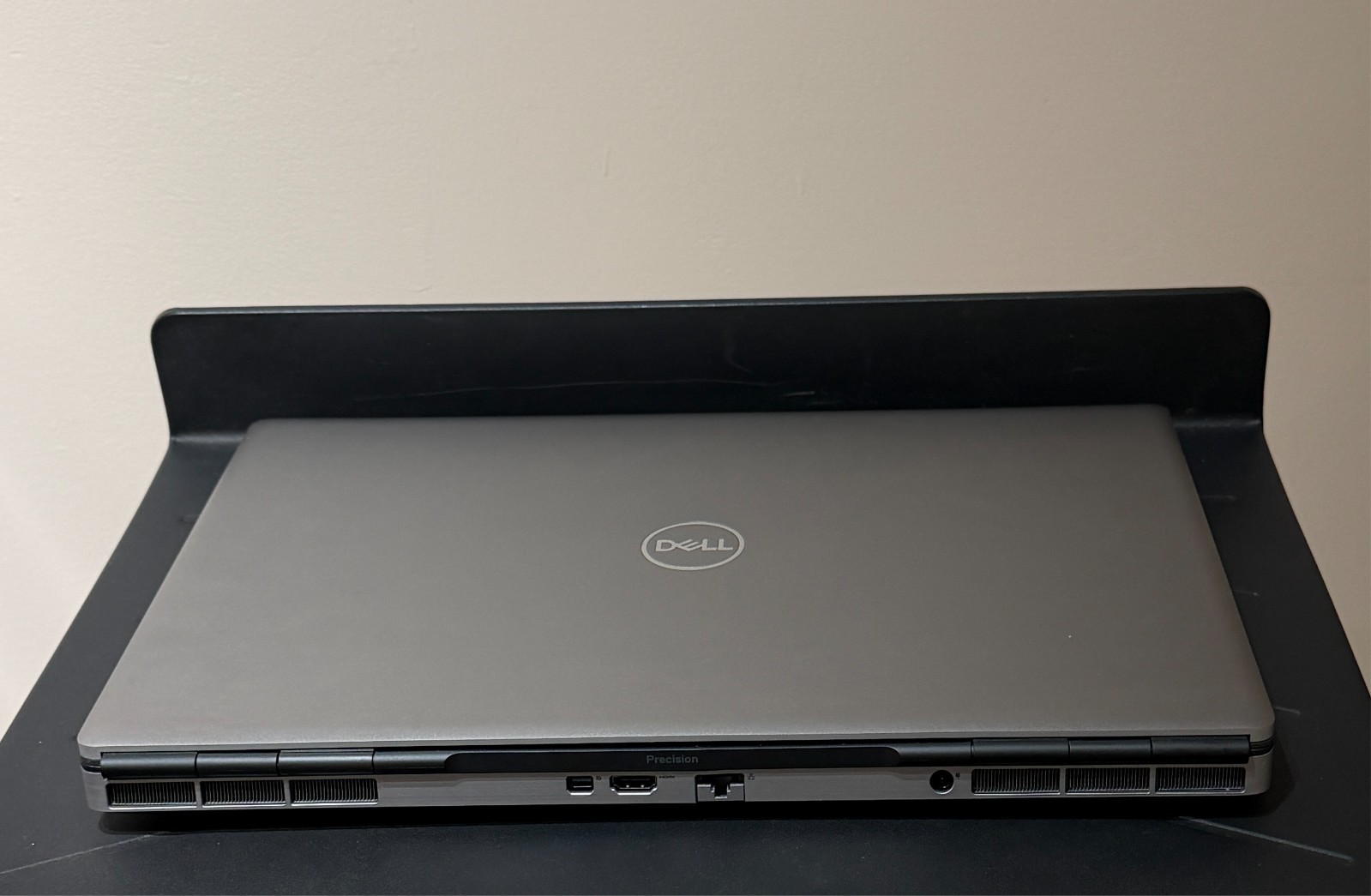 Laptop Dell precision 7750 i5-10400H 48GB RAM 512GB HD Win11