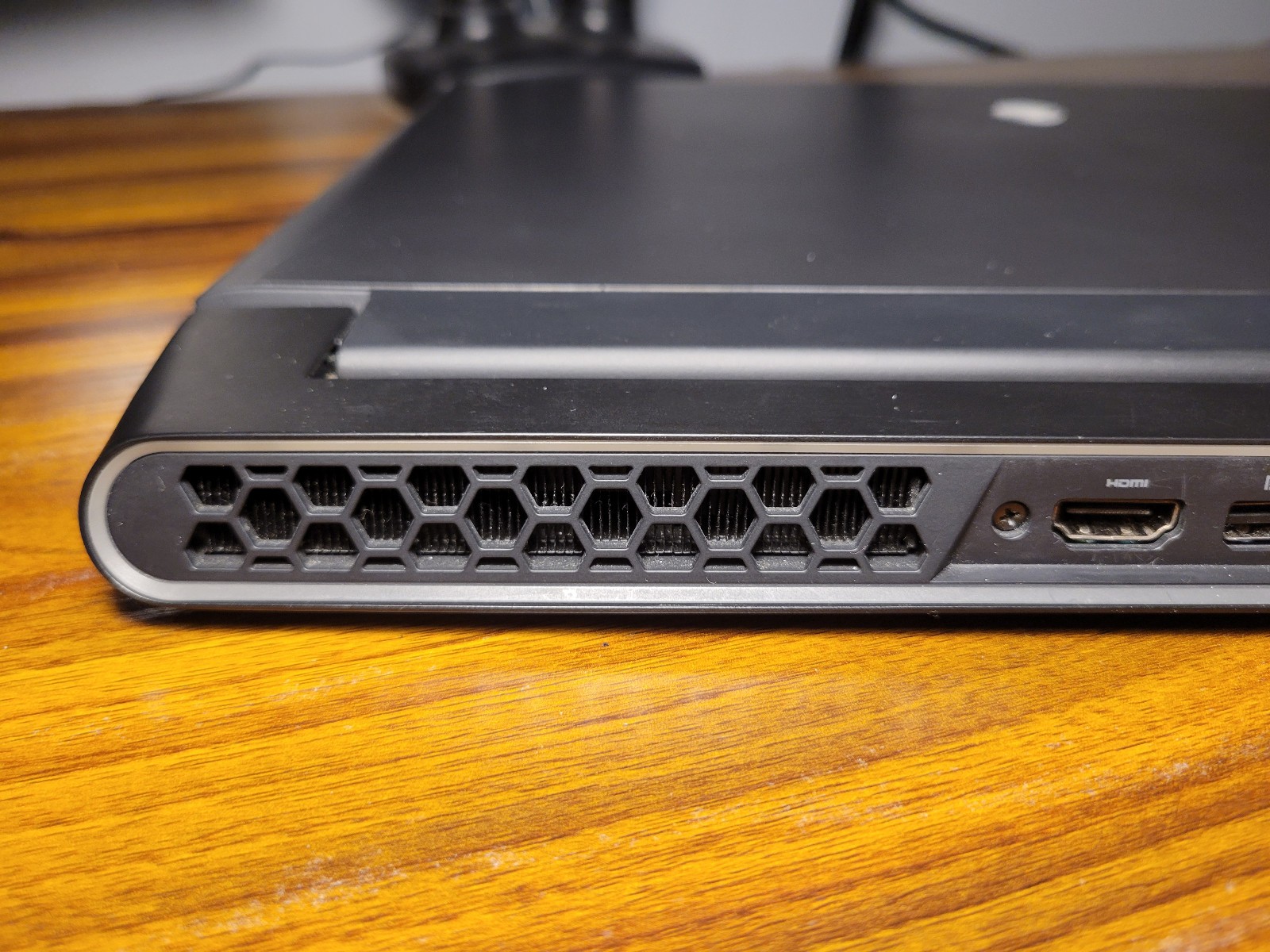 Alienware m15 R3 i7-10750h RTX 2060 16GB RAM 512GB Storage 144Hz Gaming Laptop