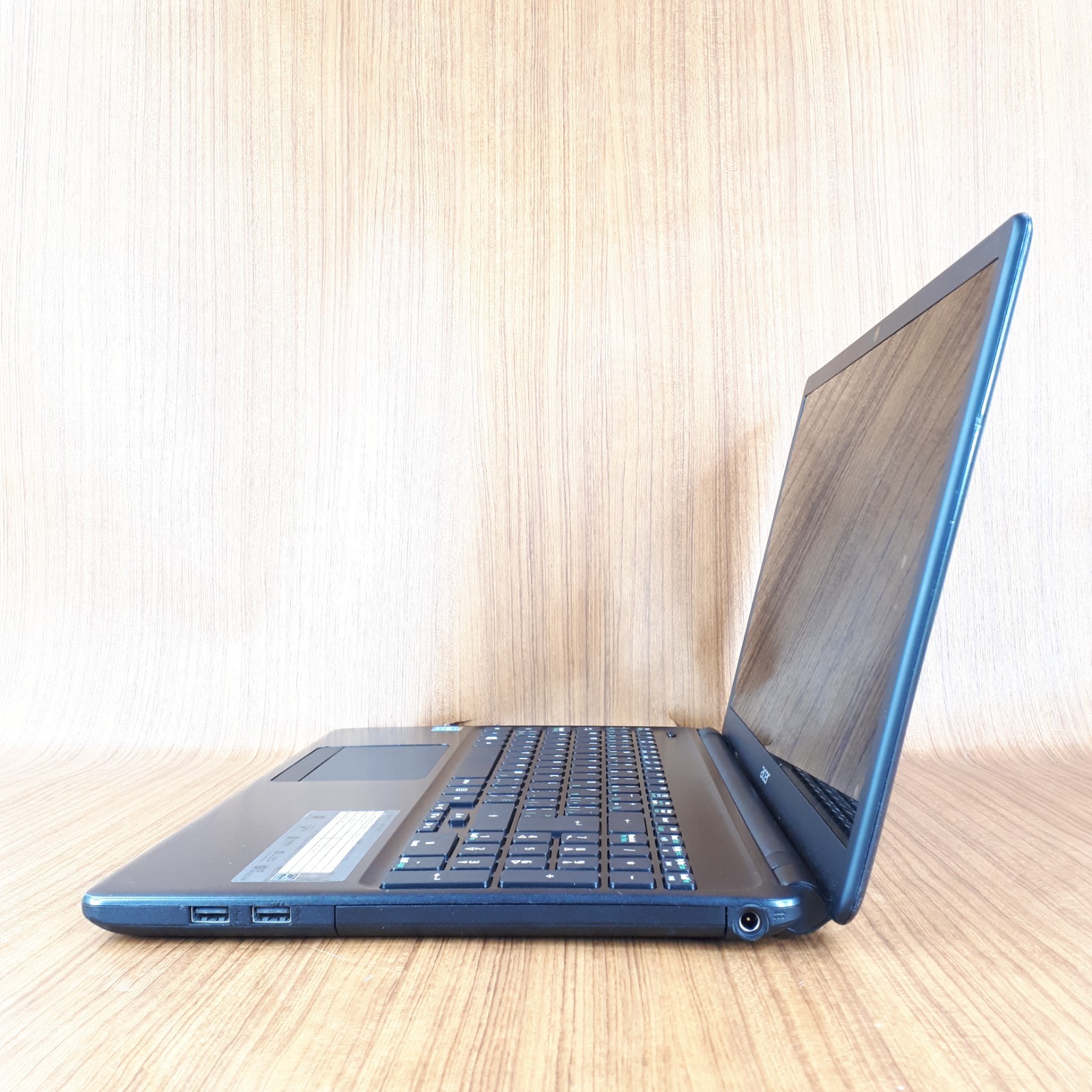 Acer Aspire E1-510P Z5WE3 15.6″ Touch Laptop Celeron N2920 8GB 500GB W10H