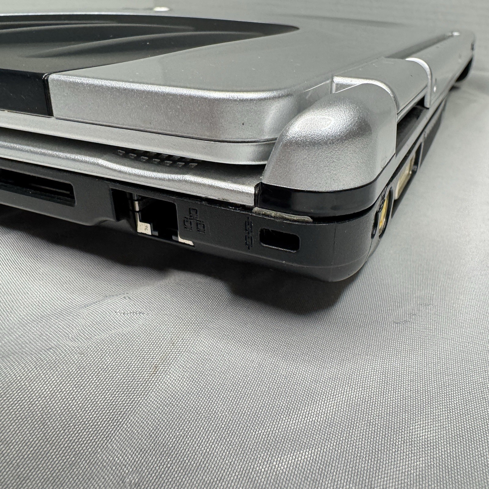 Alienware M5700i R2 17” Windows Vista Ultimate Area 51 Vintage Gaming Laptop