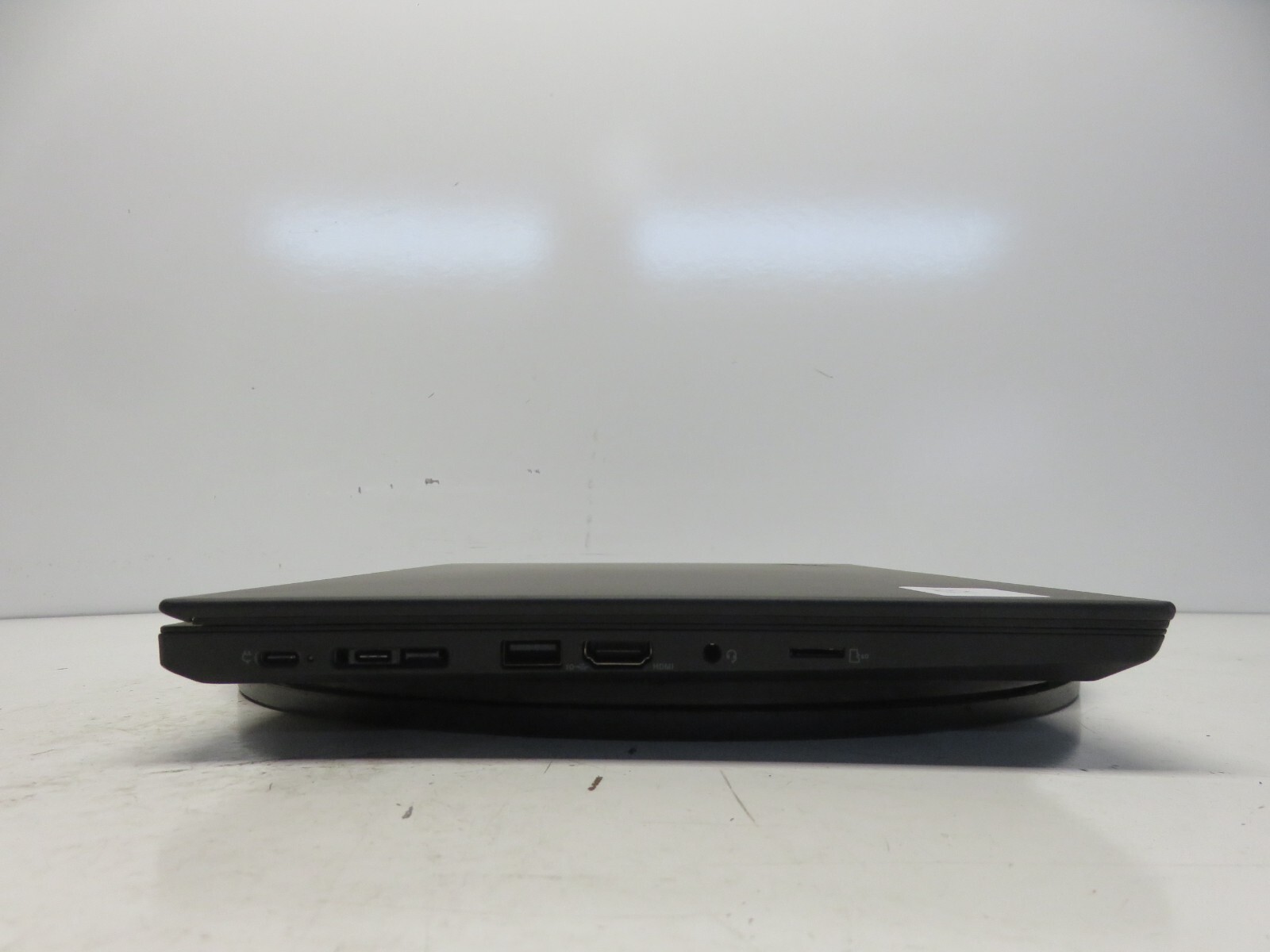 Lenovo ThinkPad T495 AMD Ryzen 5 Pro 3500U 2.1GHz 8 GB NO HDD No Batt
