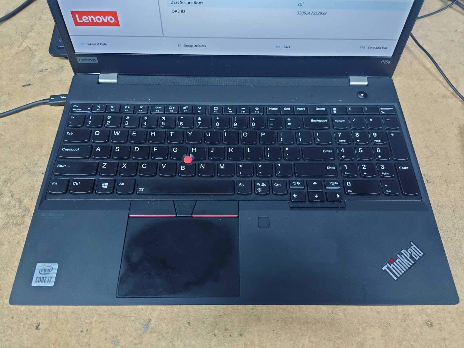 Lenovo ThinkPad P15s Gen 1 15.6″ FHD i7-10510U 16GB RAM Quadro P520 No OS/SSD