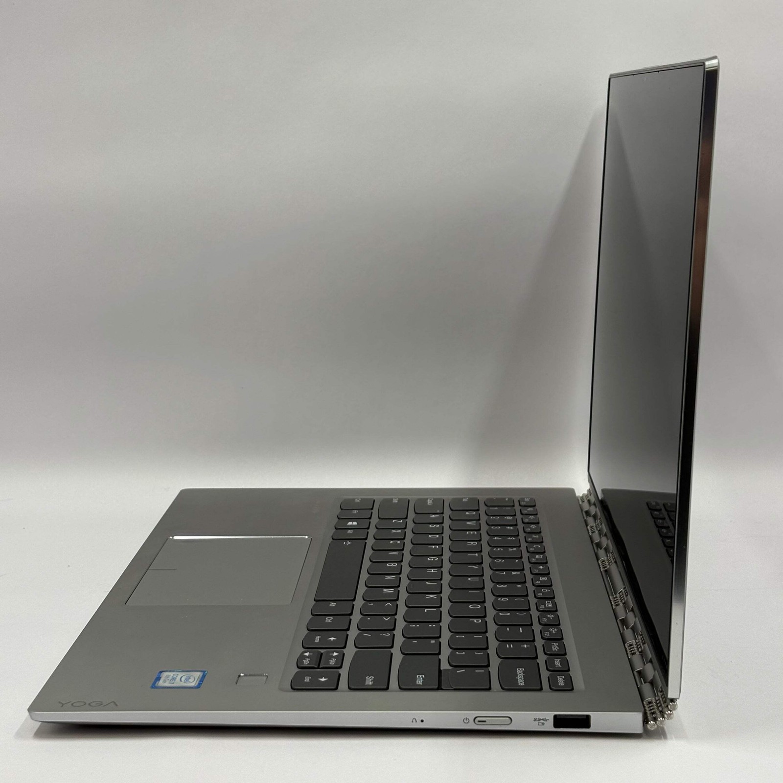 Lenovo Yoga 920 13.9″ i7-8550U 16GB 1TB Star Wars Special Edition 3506 of 4000