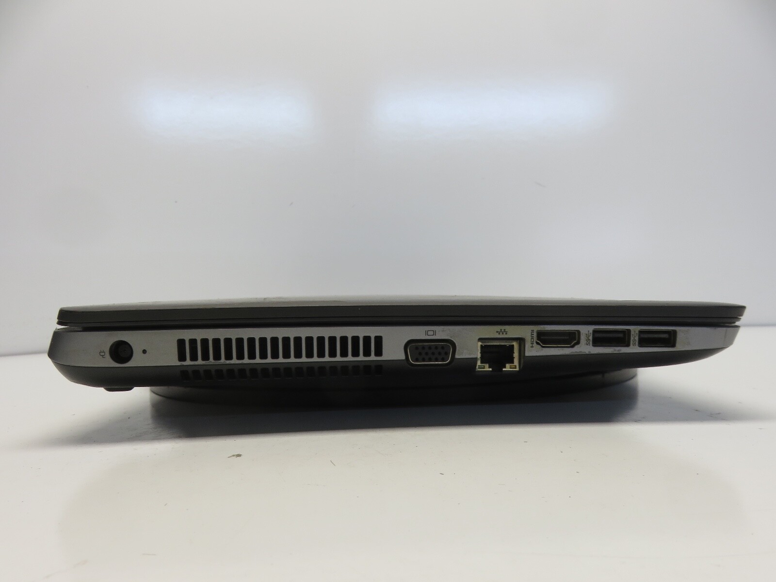 HP ProBook 450 G1 Intel i3-4000M 2.4GHz 4 GB NO HDD No Batt