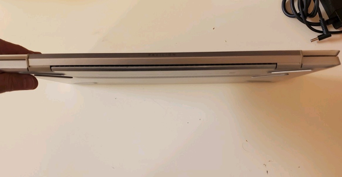 HP Pavilion 15 /Intel i7-1065G7 /12GB RAM/128GB NVME /1TB HDD/100% WORKING