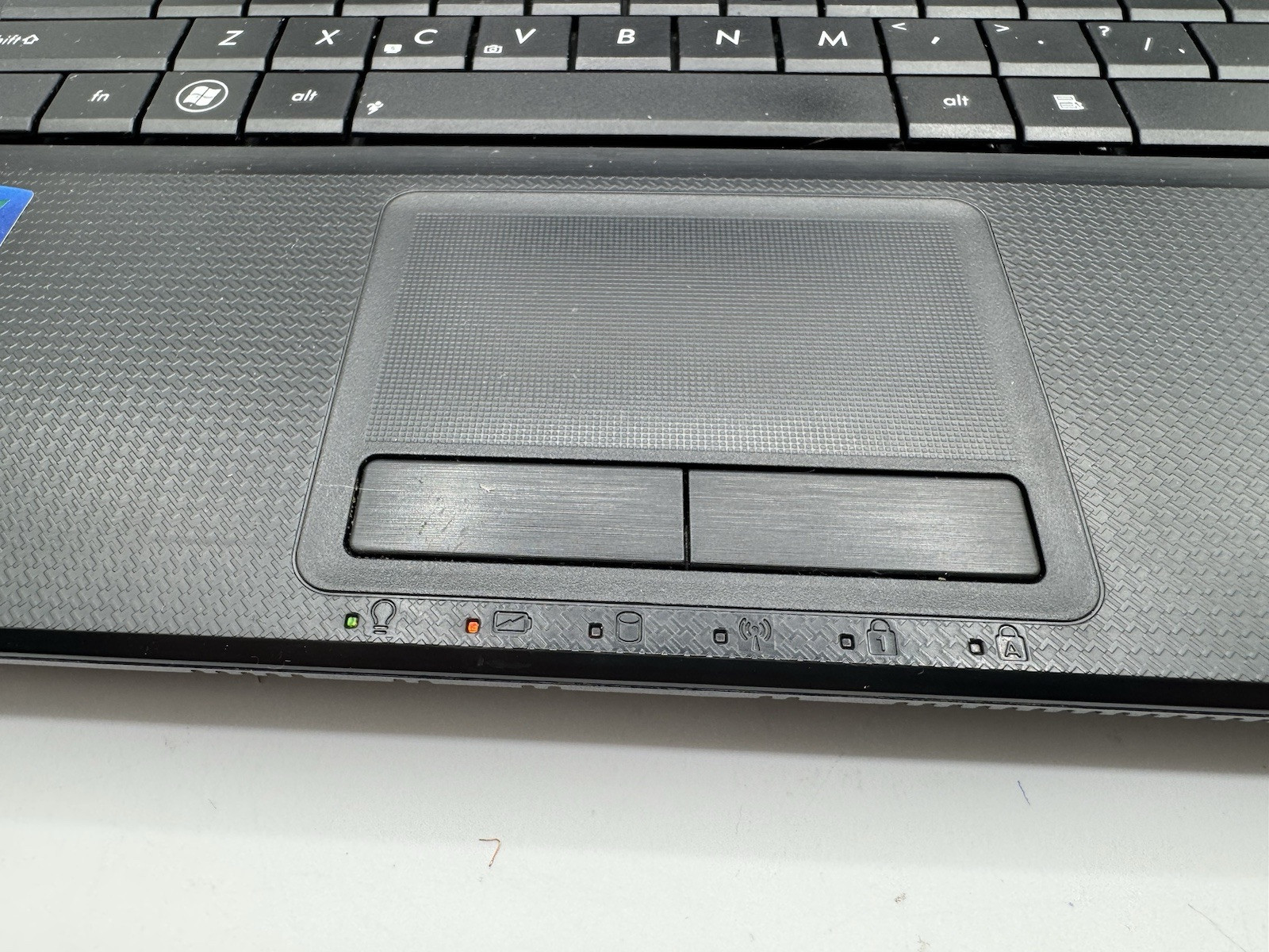 Lot Of 2 Laptops Toshiba Satellite A105-S2081 & ASUS X54C Powers On Locked
