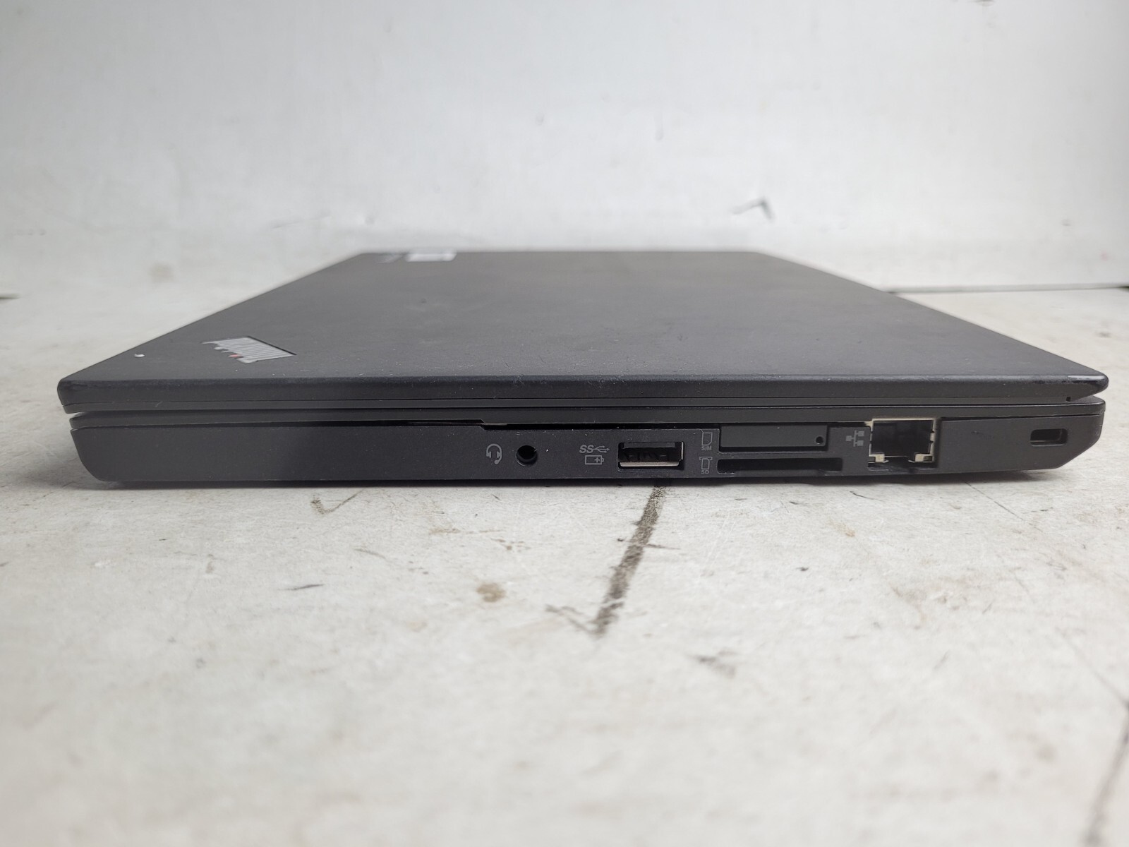 Lenovo ThinkPad X250 w/i5-5200U, 8GB RAM, 12.5″ Laptop for Parts #1877