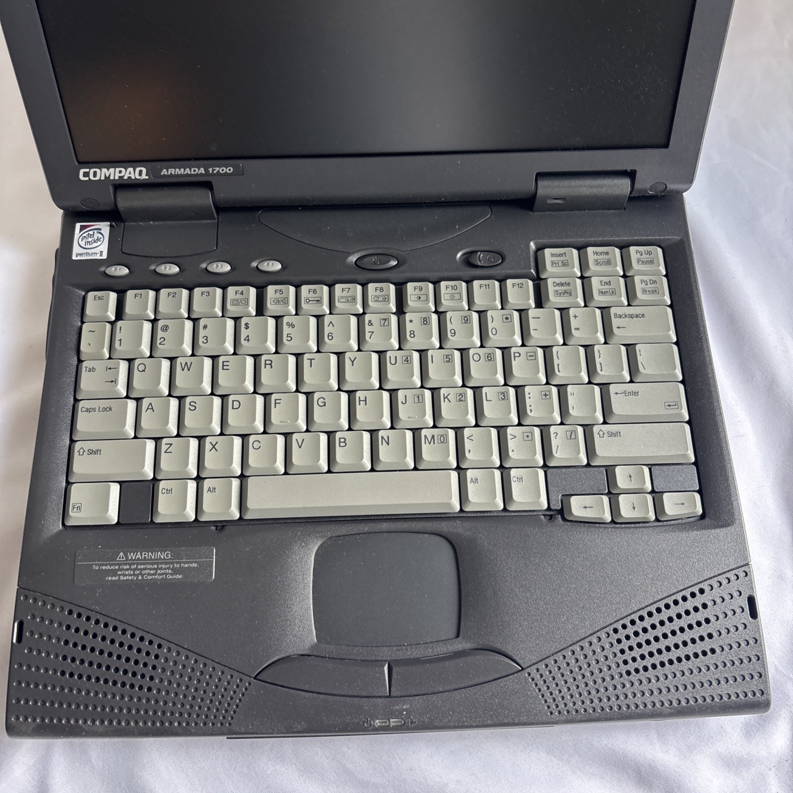 Vintage Compaq Armada 1700 Laptop Notebook Untested No Charger For Parts