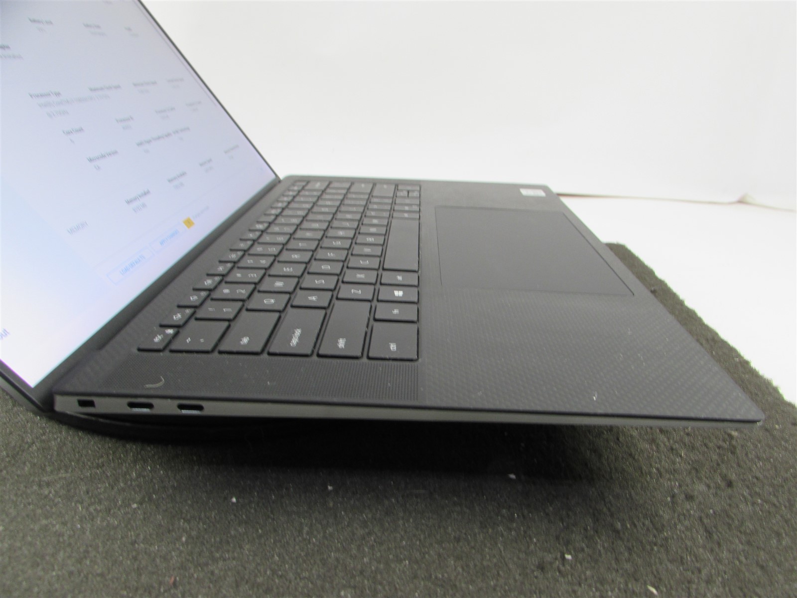 DELL PRECISION 5550 1920X1200 FHD CORE I7-10850H 512GB SSD 8GB RAM T1000 WIN 11