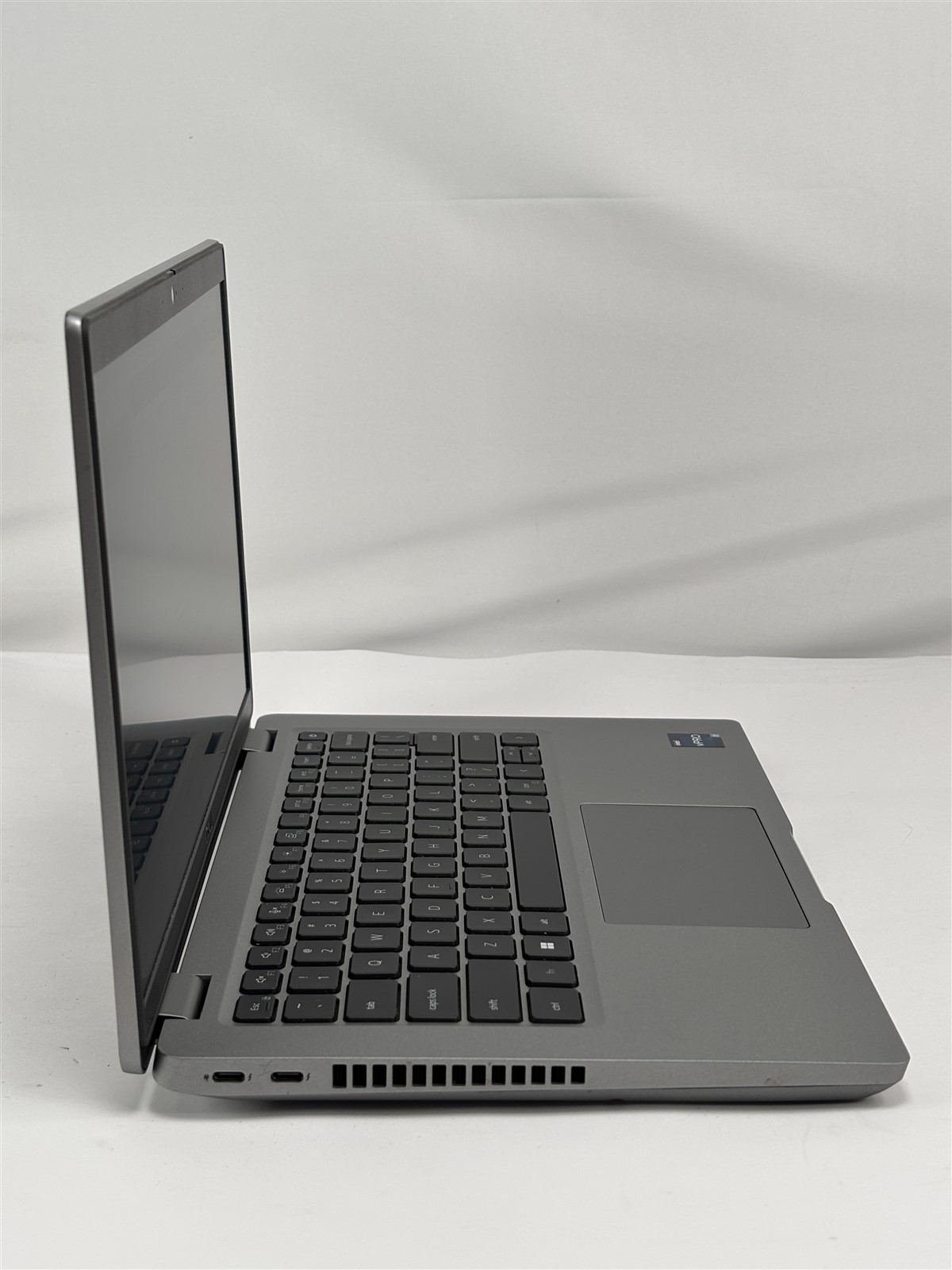 Dell Latitude 5431 14″ i7-1270P 16GB 256GB SSD FHD USB-C Laptop