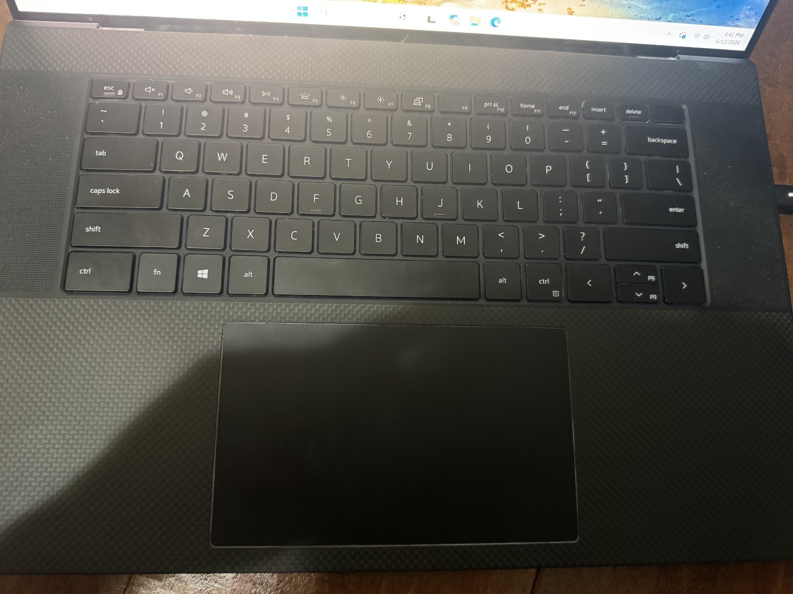 Dell XPS 17 9700 | i9 64GB RAM 2TB SSD RTX 2060 4k| No Battery| Boots on Charger