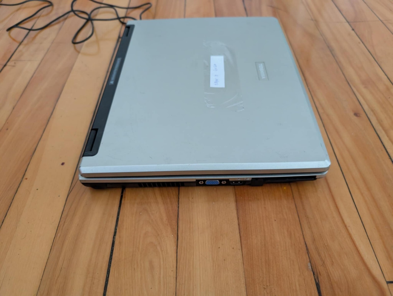 Vintage Toshiba Tecra A3X Intel Pentium 1.73GHz 2GB 60GB Windows XP Home Laptop3