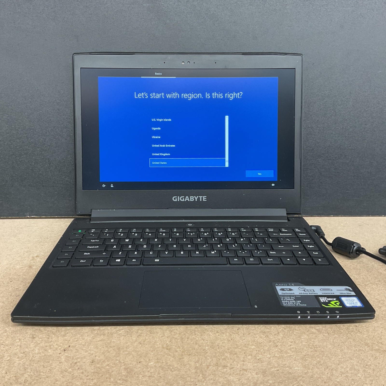 Gigabyte Aero 14 Laptop GeForce GTX 1060 Intel Core i7-7700HQ – Tested Working