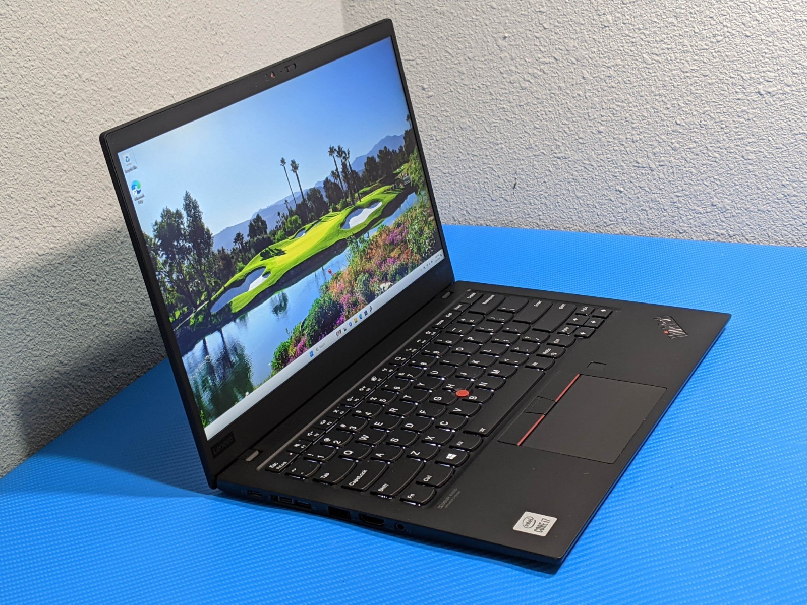 Lenovo ThinkPad X1 Carbon Gen 8 14″ FHD i7-10th 1.8GHz 16GB 512GB SSD W11P +PA
