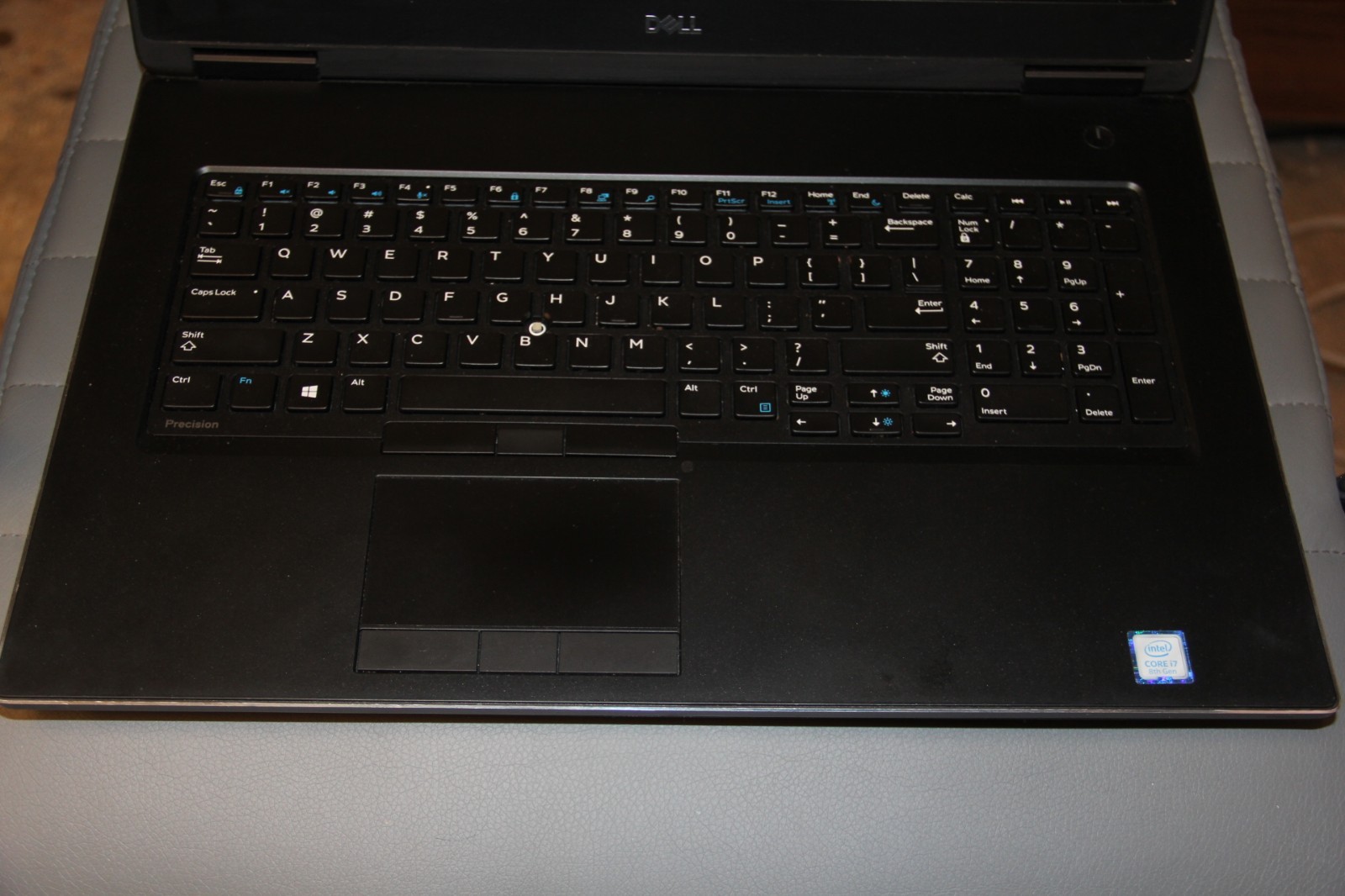 Dell Precision 7730 Laptop i7-8750H 256GB M.2 SSD 16GB RAM Quadro P4200 WIN 11