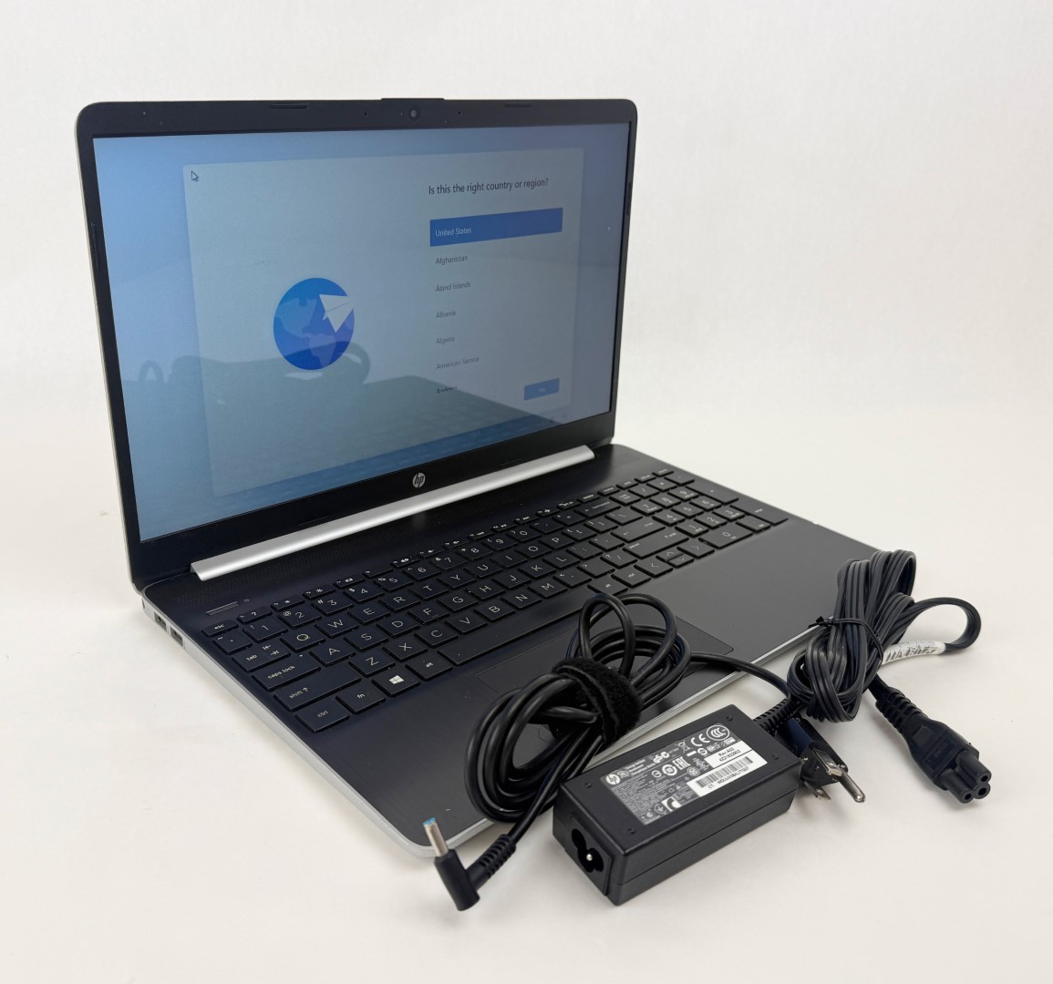 HP 15-dy1023dx 15.6″ HD Touch i5-1035G4 1.0GHz 12GB 256GB SSD W11H Laptop -Read