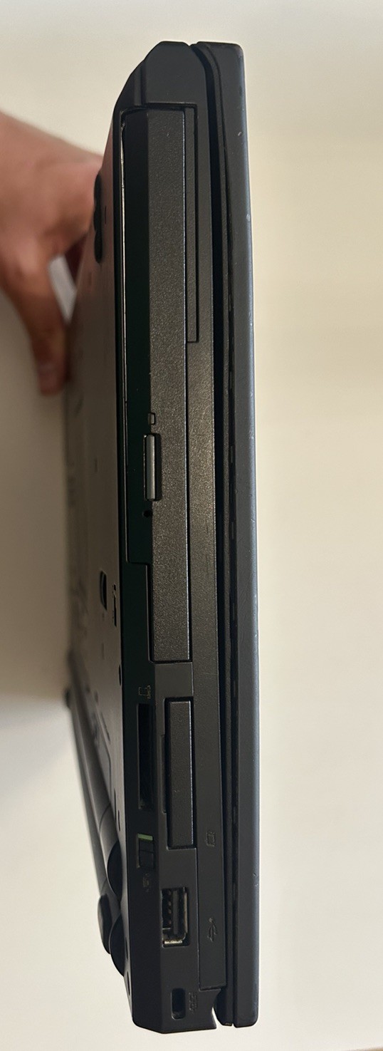 LENOVO THINKPAD T430 + DOCKING STATION INTEL CORE i5-3320M 8 GB RAM No HDD No OS
