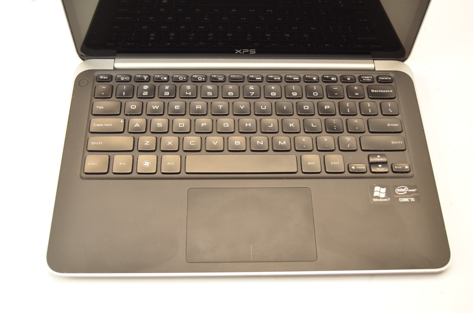 Dell XPS 13 L321X WXGA 13″ LAPTOP i5-2467M 1.6 GHz 4GB RAM NO HDD NO OS