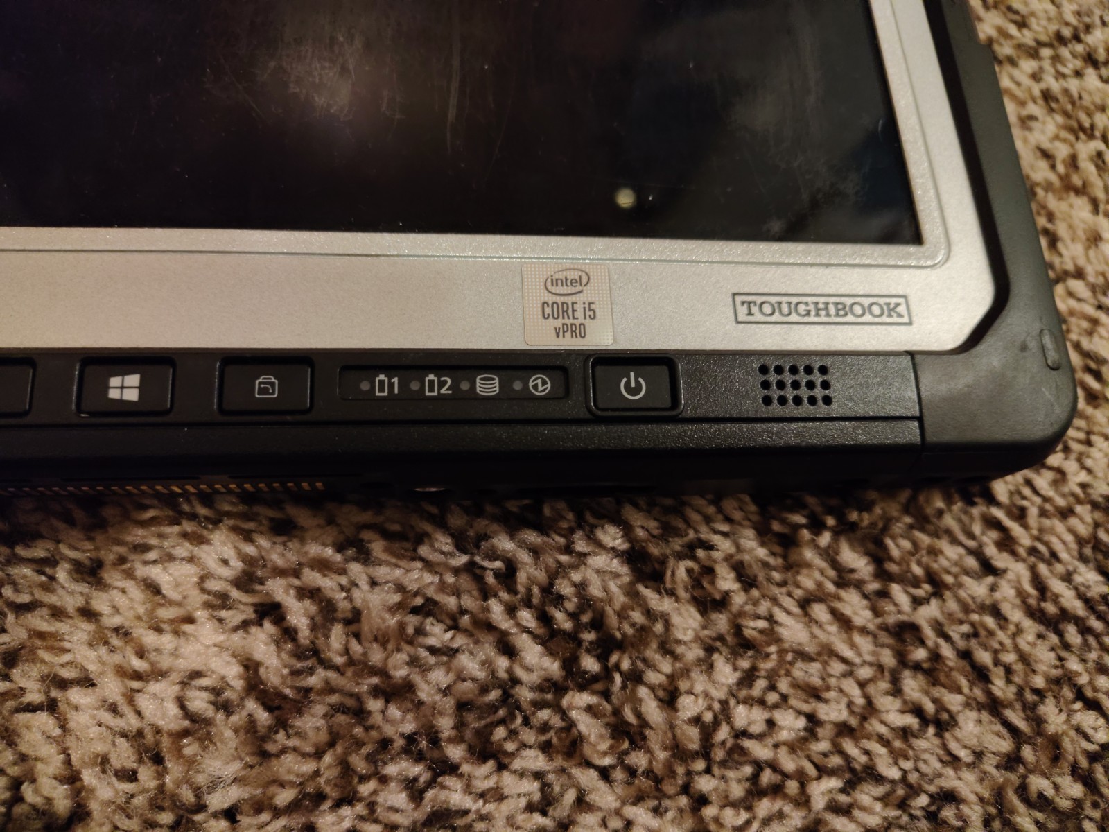 Panasonic Toughbook CF-33 Core i5-10310U@1.70GHz, 16GB RAM, NO SSD/OS