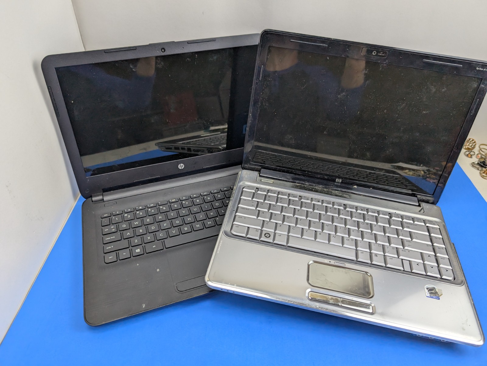 Lot of 2 HP Computer Laptops UNTESTED FOR PARTS