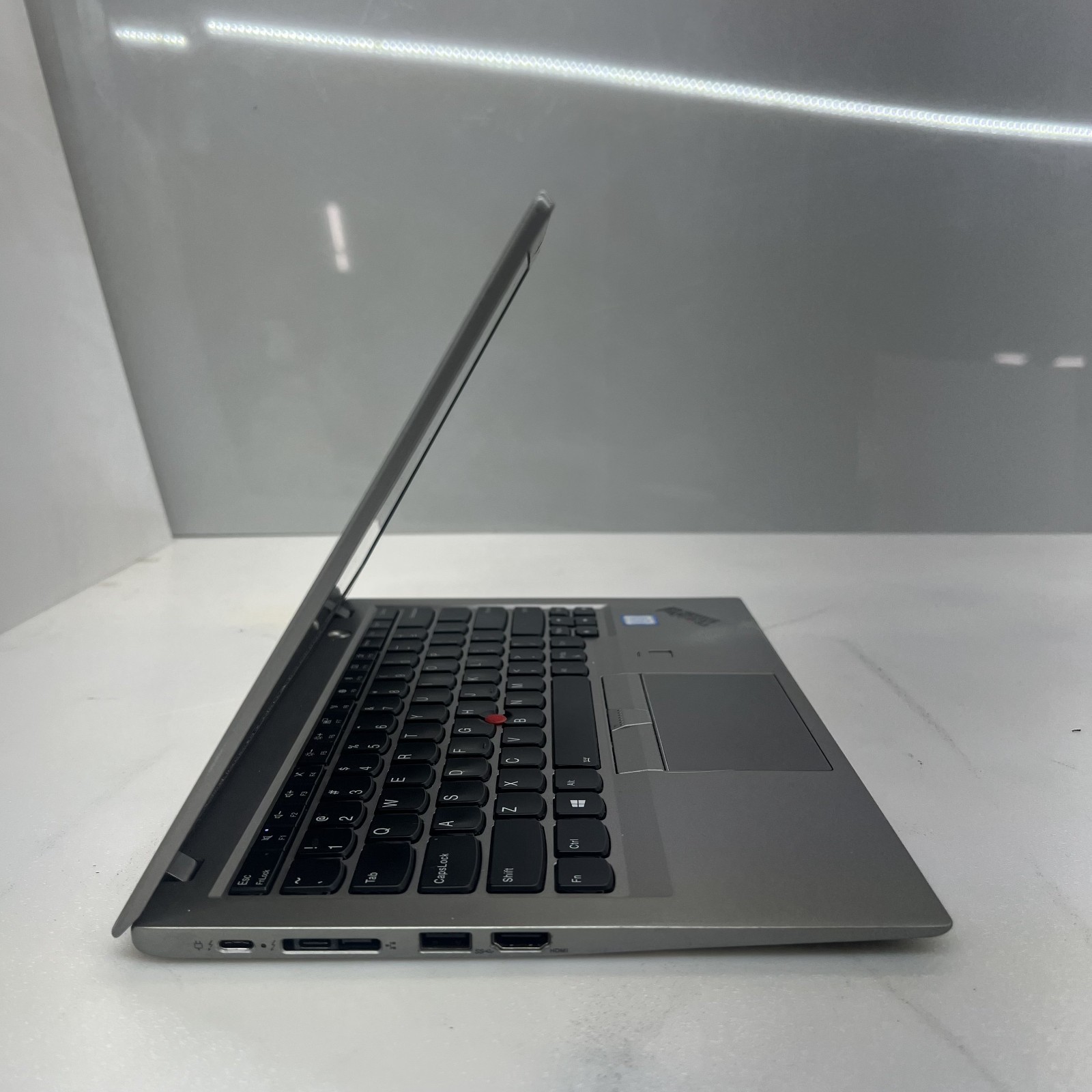 LENOVO THINKPAD X1 CARBON GEN 6 i5-8250U@1.6GHz 8GB RAM 256GB NVMe W11P TOUCH AC
