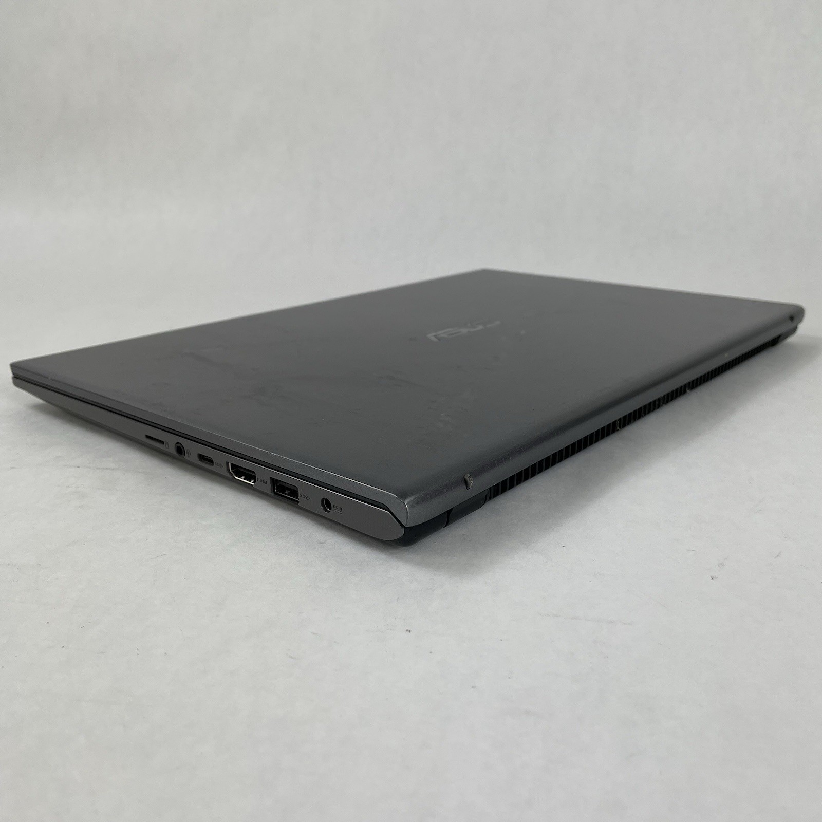 ASUS VivoBook F512F 15.6″ i3-8145U 2.10 GHz 8 GB RAM No SSD No OS No AC