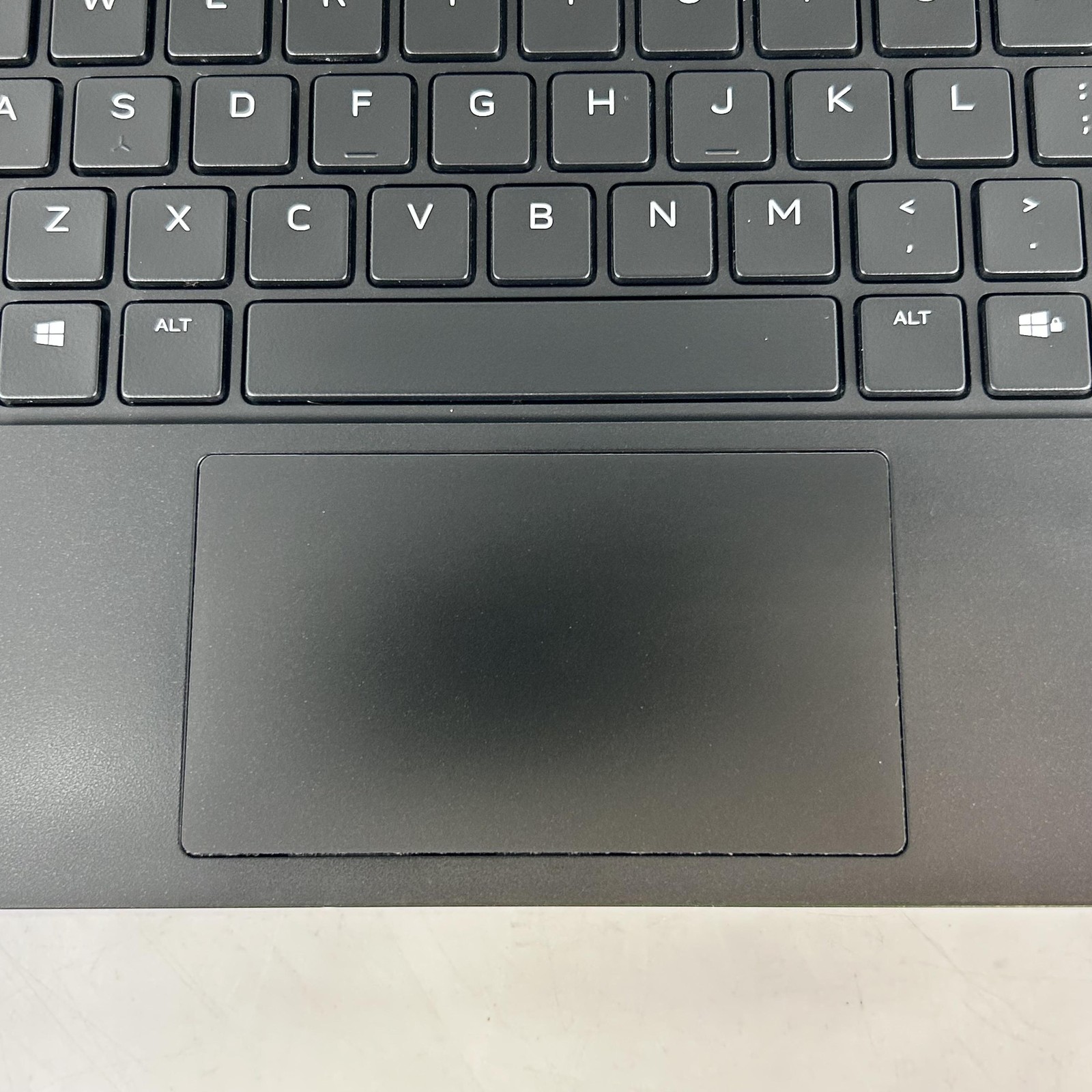 Dell Alienware m15 R5 165Hz FHD 3.2 GHz Ryzen 7 5800H 32GB 1TB SSD RTX 3060 Good