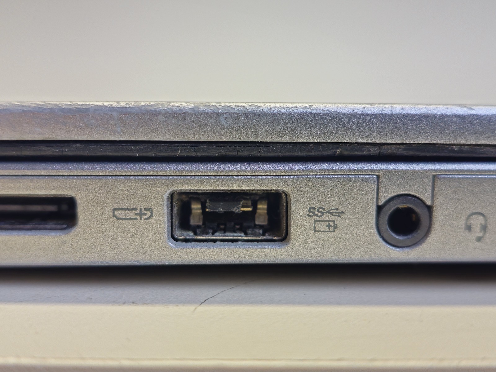 Lenovo 14″ 2-in-1 ThinkPad Yoga 460 i7-6500U 8GB NO SSD PARTS/REPAIR