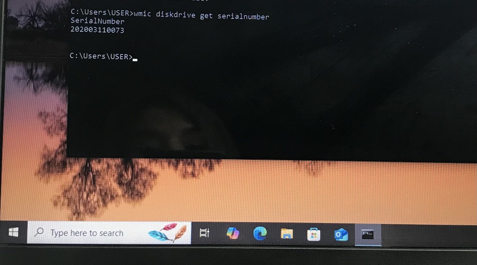 DELL INSPIRON 5555 AMD A8-7410@2.20GHz 8GB 256GB SSD W10P WAC *READ
