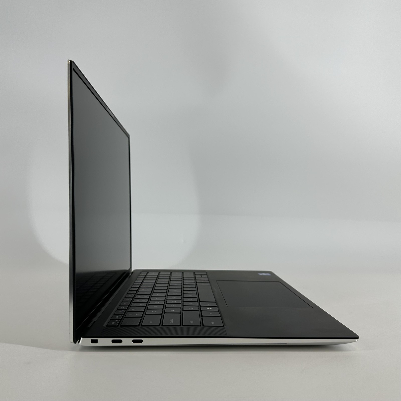 Dell XPS 15 9530 FHD+ 2.4 GHz i7-13620H 16GB 1TB SSD Intel Arc A370M Very Good