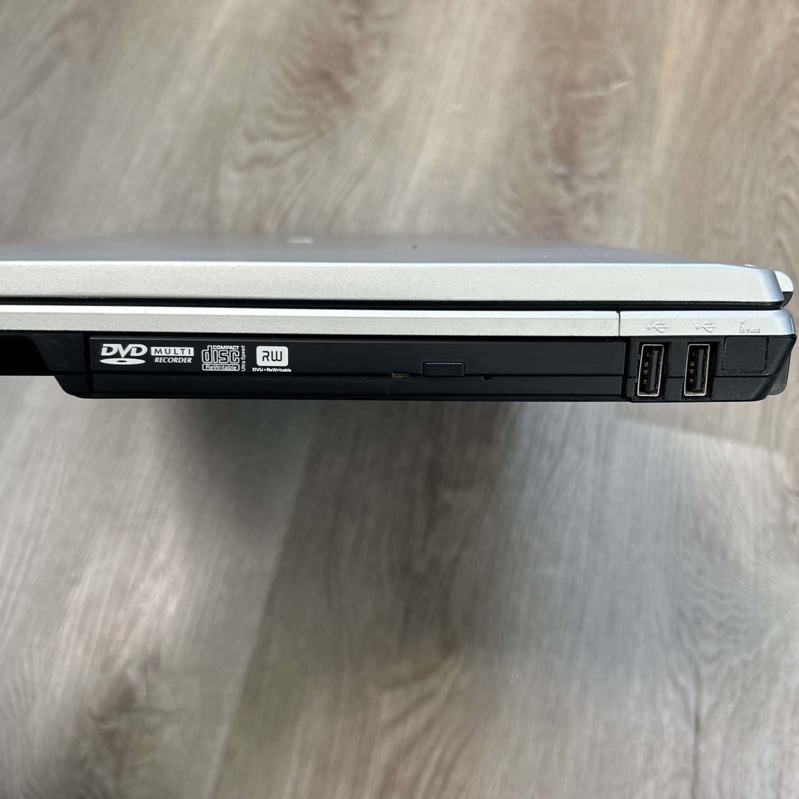 Toshiba Satellite M45-S165 Laptop Intel Centrino 1.5GB RAM 100Gb HDD Works READ