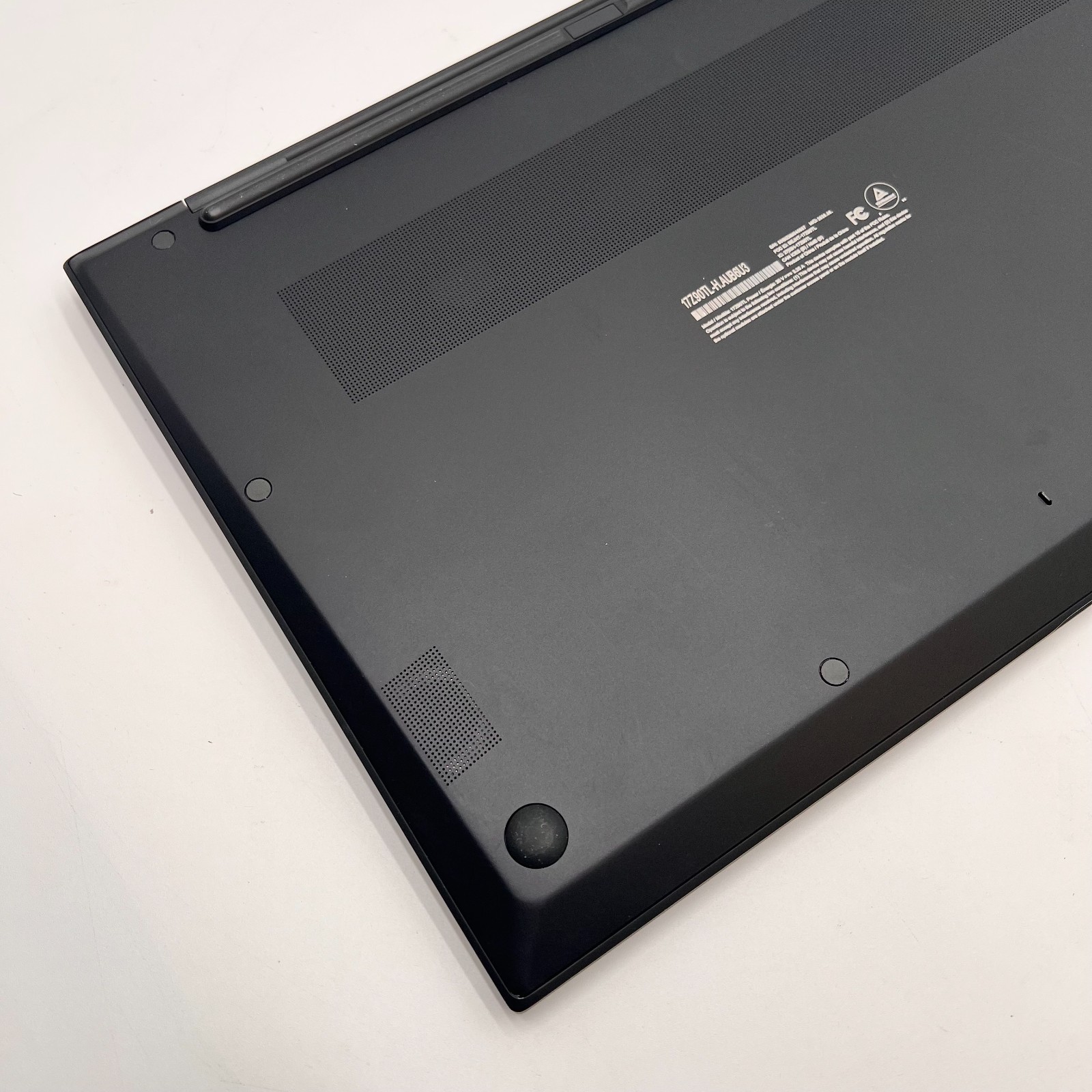 LG Gram 17″ 17Z90TL-H.AUB6U3 Ultra 7 32GB RAM 1TB SSD Black | NEW OPEN BOX