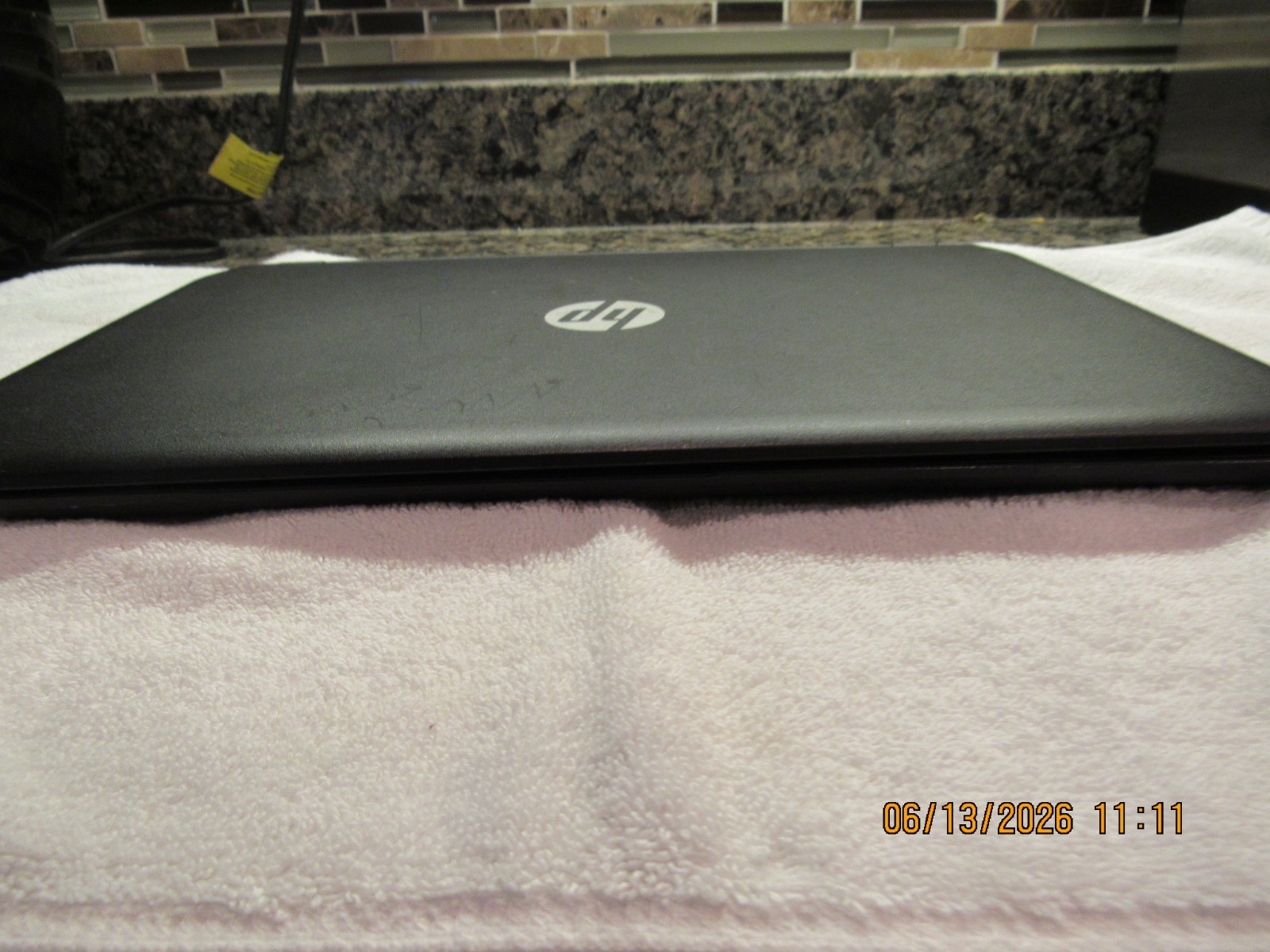 HP computer for parts No OS,No HD, No HD caddy, No charger, 4gb ram GOOD screen
