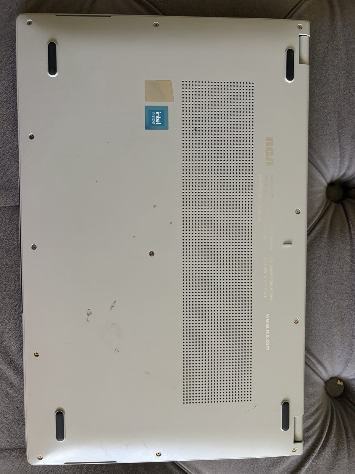 RCA Cambio 15.6in White Windows 11 Intel Celeron 4GB 64GB eMMC Charger