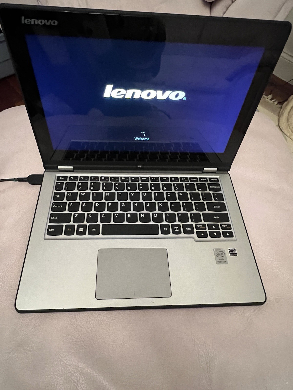 Lenovo Yoga 2 11 Laptop 11″ Intel Pentium N3520 2.16GHz 4GB RAM 20332