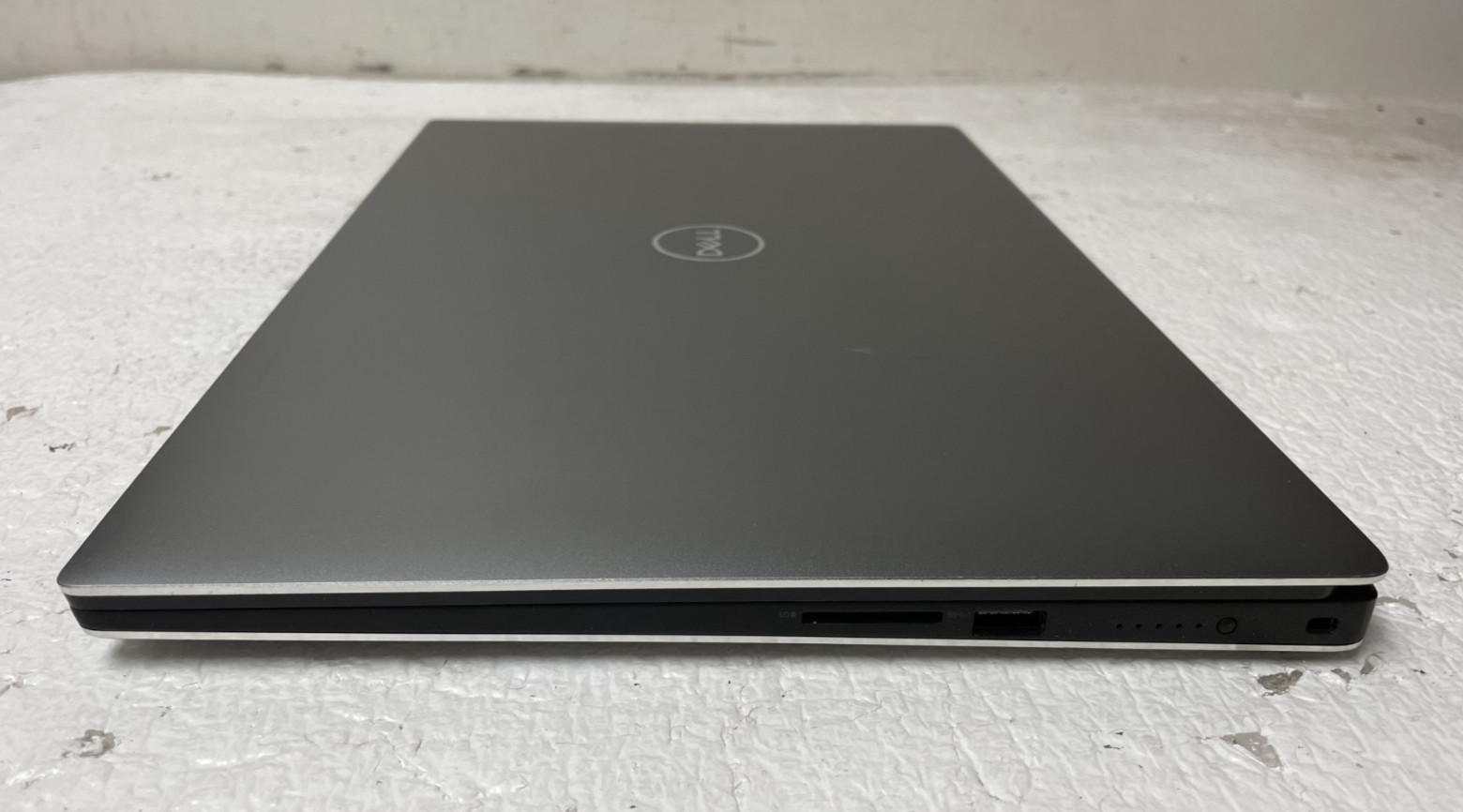 DELL Precision 5540 Intel Core i9-9980HK @2.40GHz 16GB RAM NO SSD For Parts