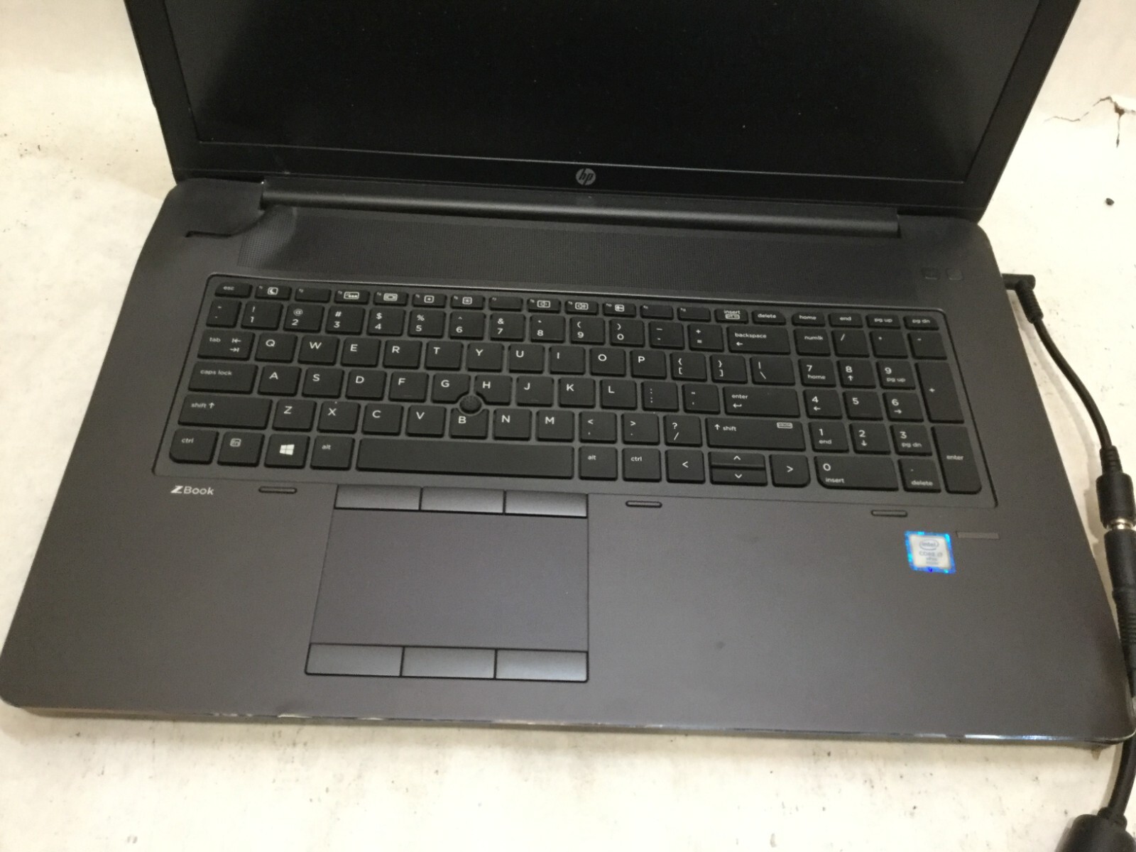 HP Zbook 17 G2 / Intel Core i7 UNKNOWN SPECS / (MISSING PARTS!) -MR