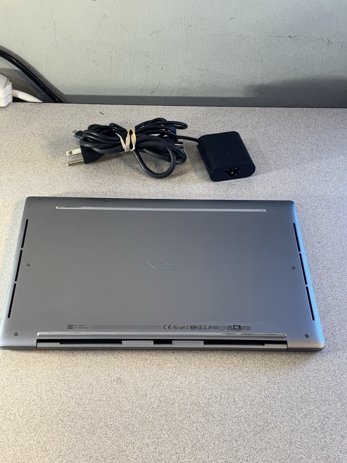 Dell XPS 13 9315 | i7-1250U | 32GB RAM | 1TB SSD | 13” | Windows 11 Home