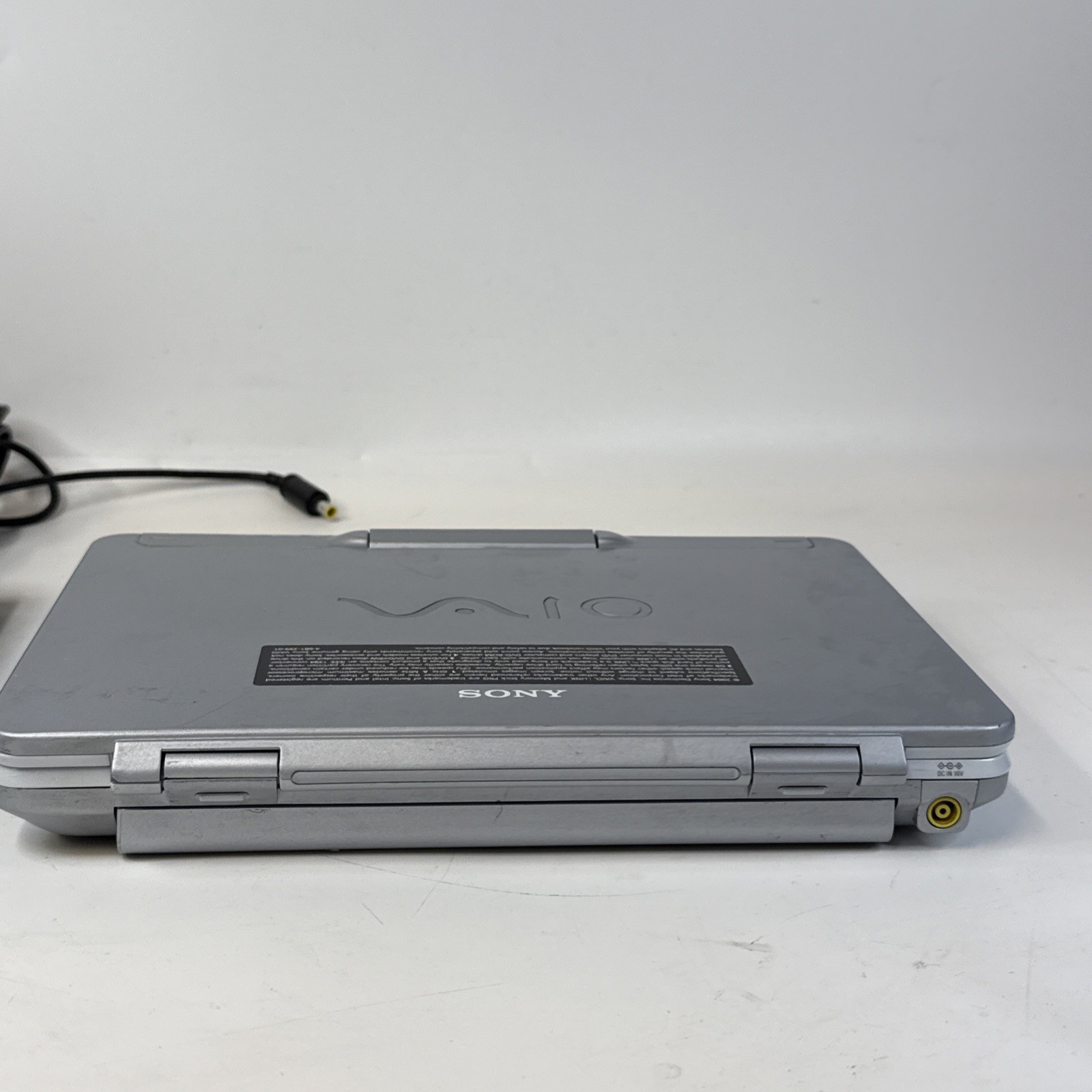 Sony VAIO PCG-TR3A 10.5″ Pentium M 1GHz 512 Ram 40GB Windows XP Rare Collector